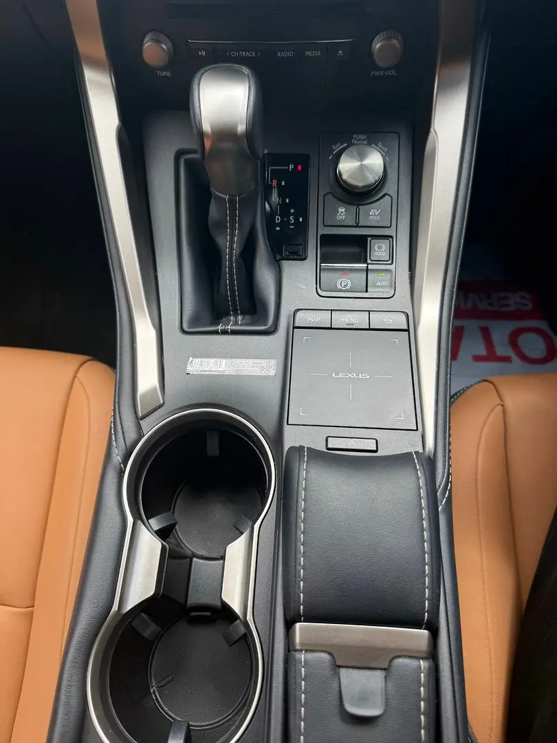 2019 Lexus NX Gallery Image 32