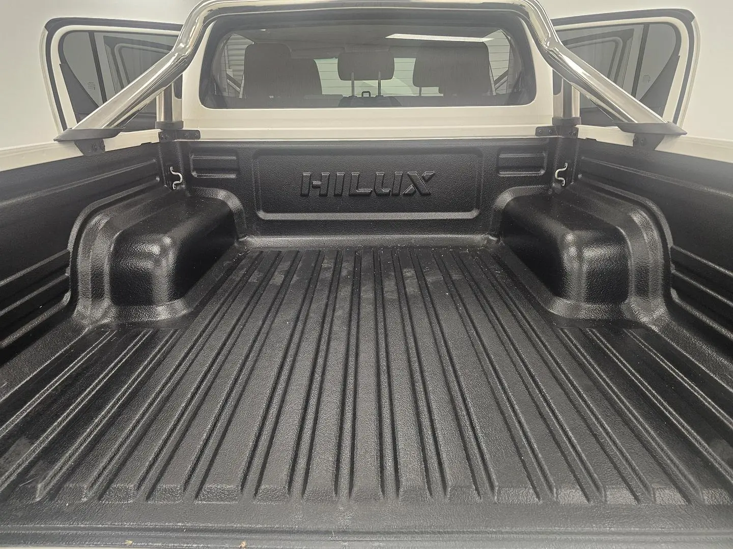 2021 Toyota Hilux Gallery Image 17