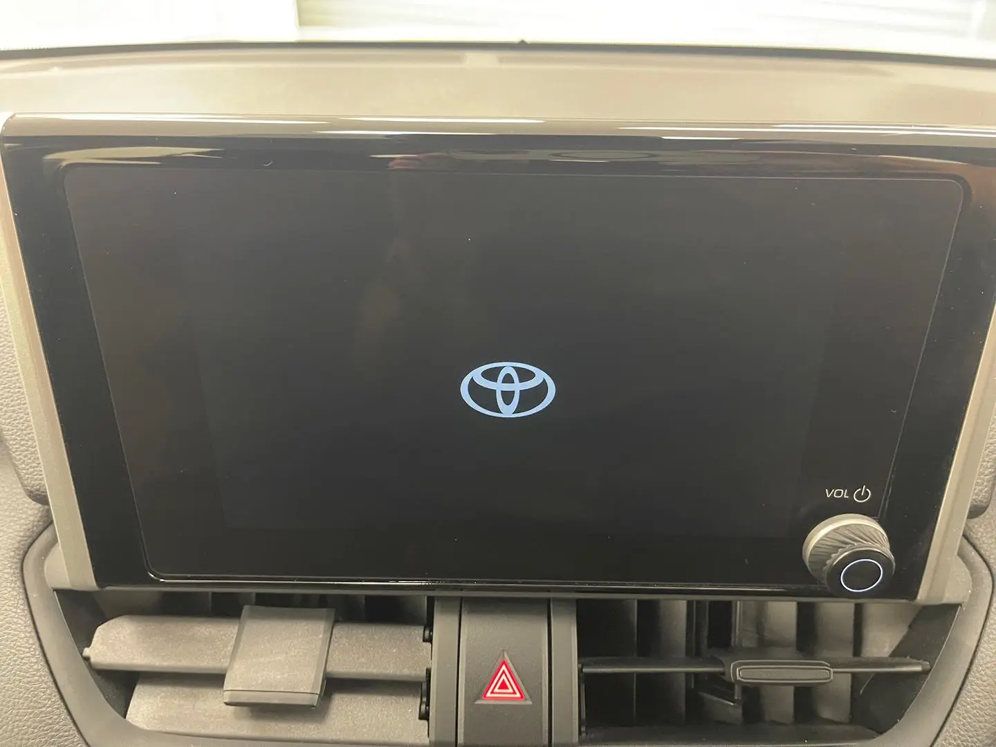 2024 Toyota RAV4 Gallery Image 23
