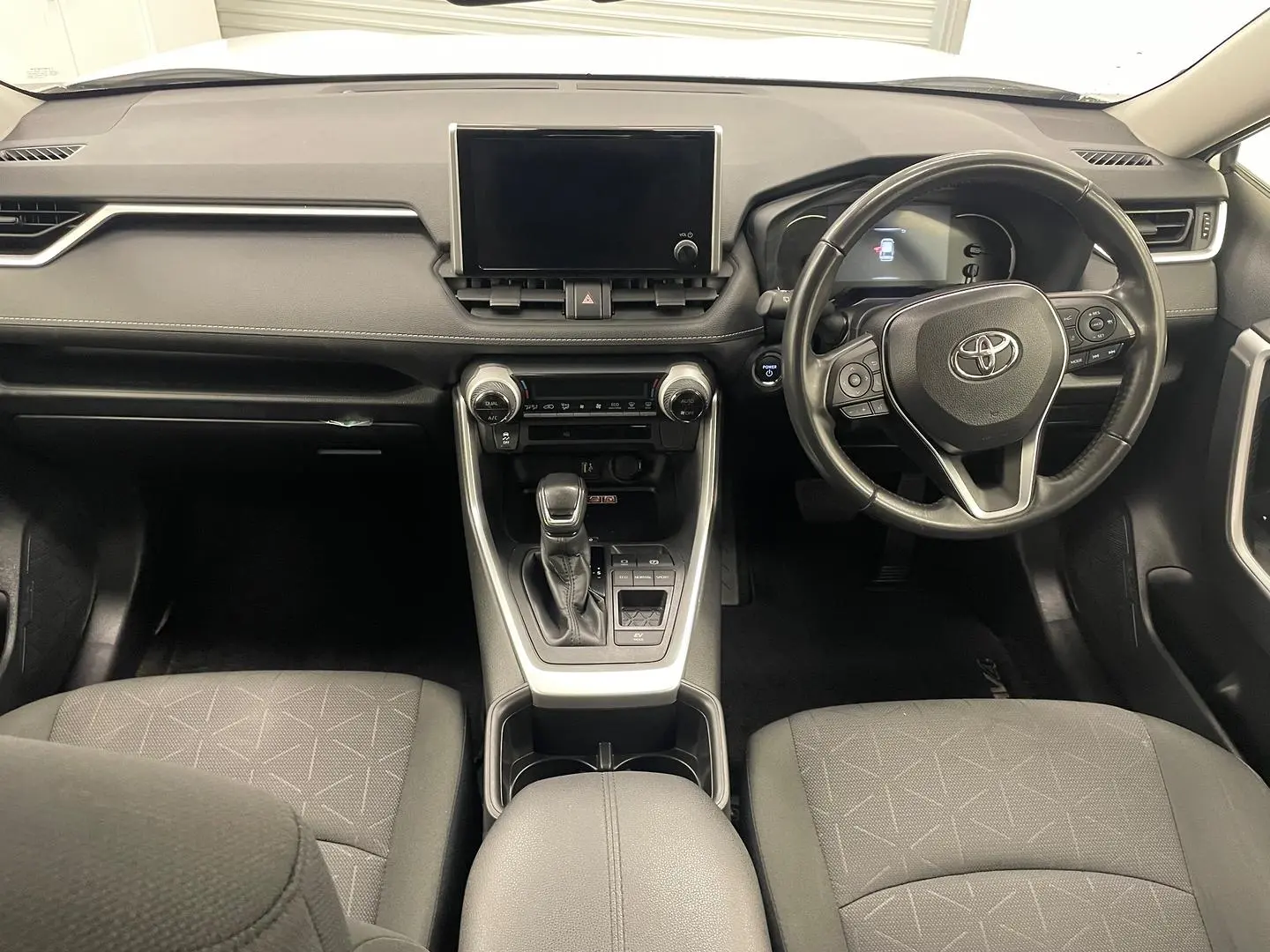 2023 Toyota RAV4 Gallery Image 23