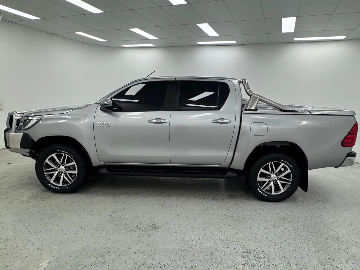 2020 Toyota Hilux Gallery Image 5