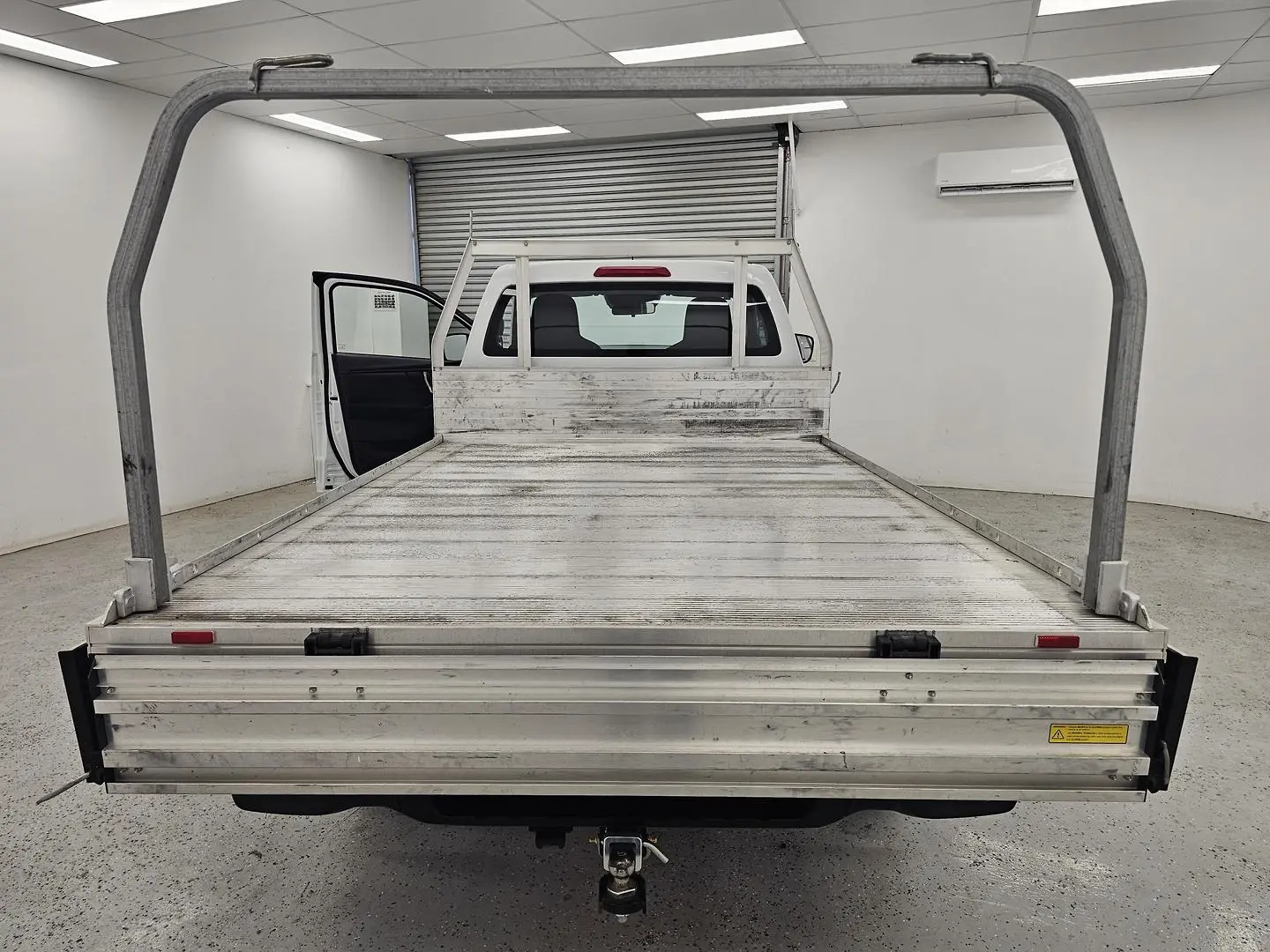 2023 Isuzu D-MAX Gallery Image 14