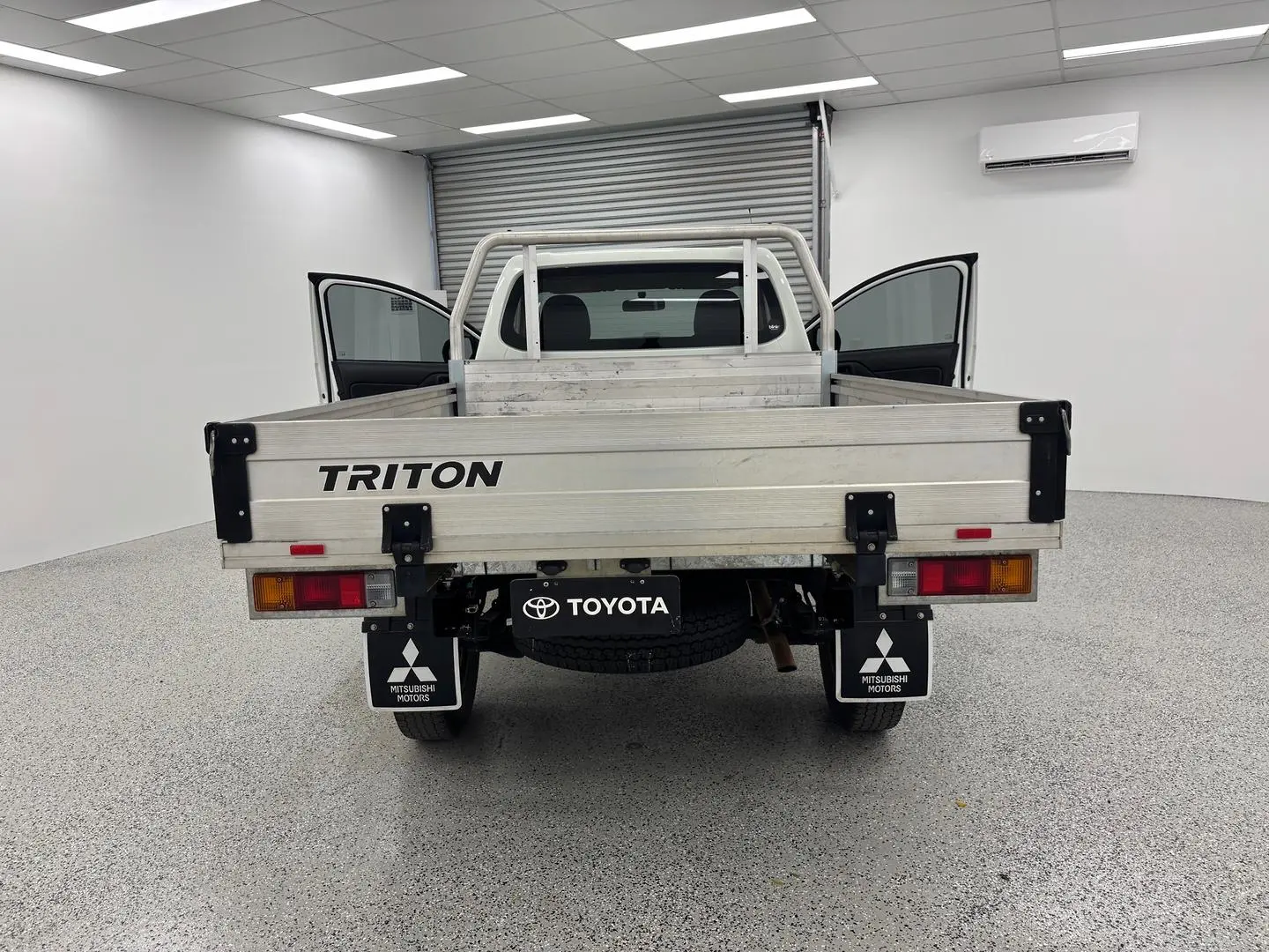 2021 Mitsubishi Triton Gallery Image 11