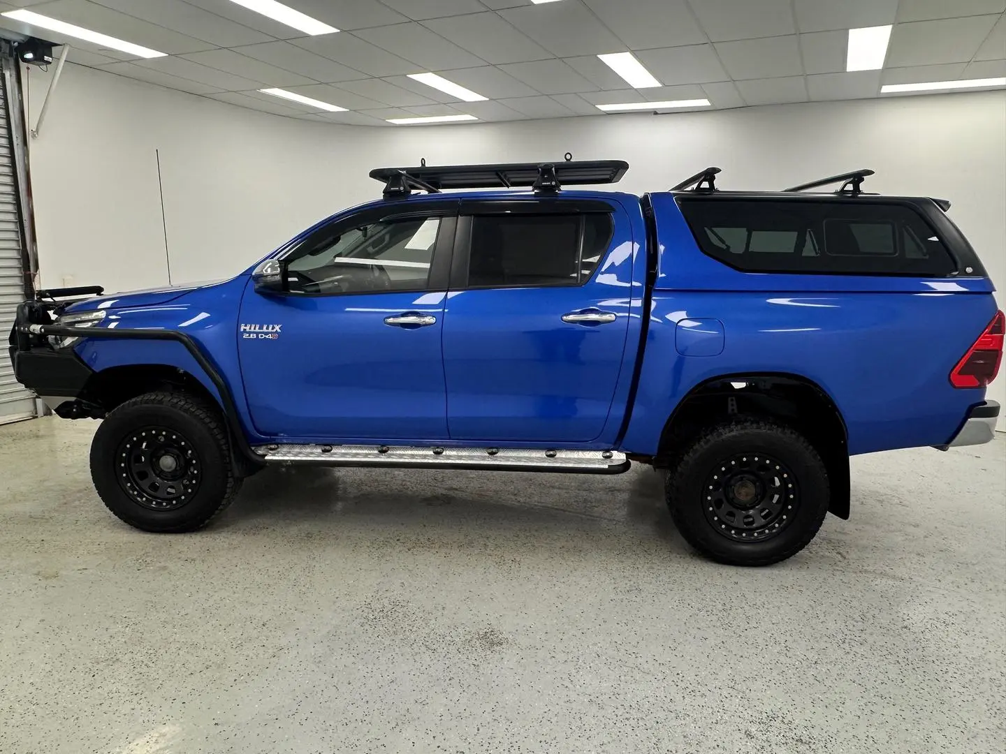 2016 Toyota Hilux Gallery Image 5