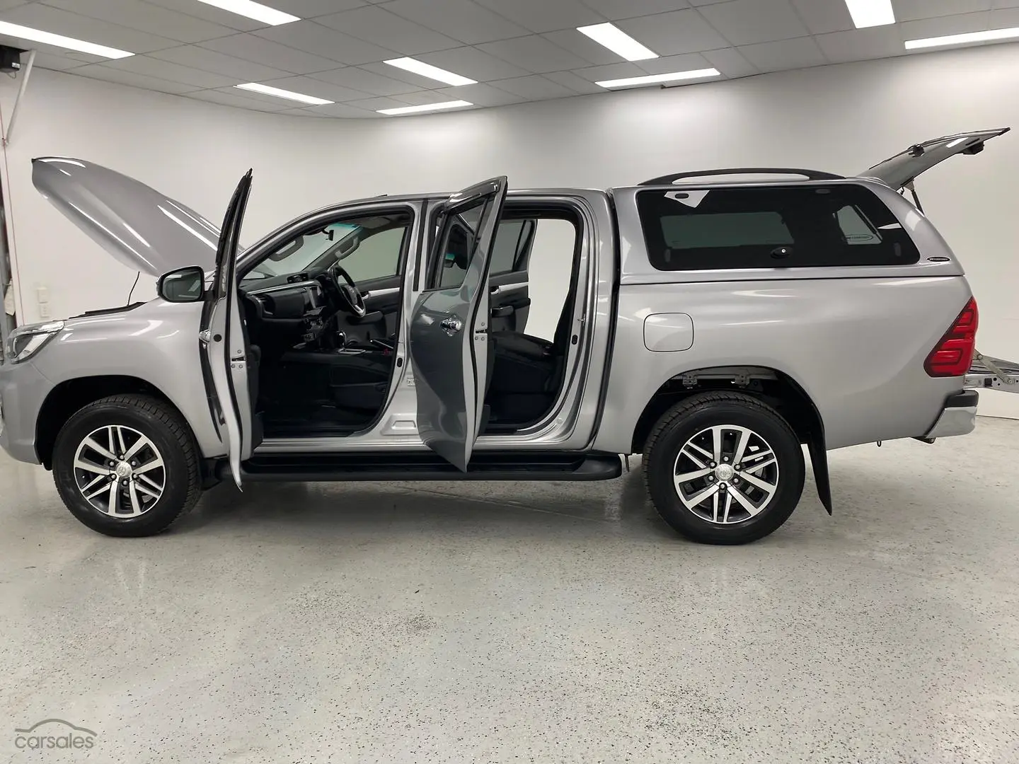 2019 Toyota Hilux Image 14