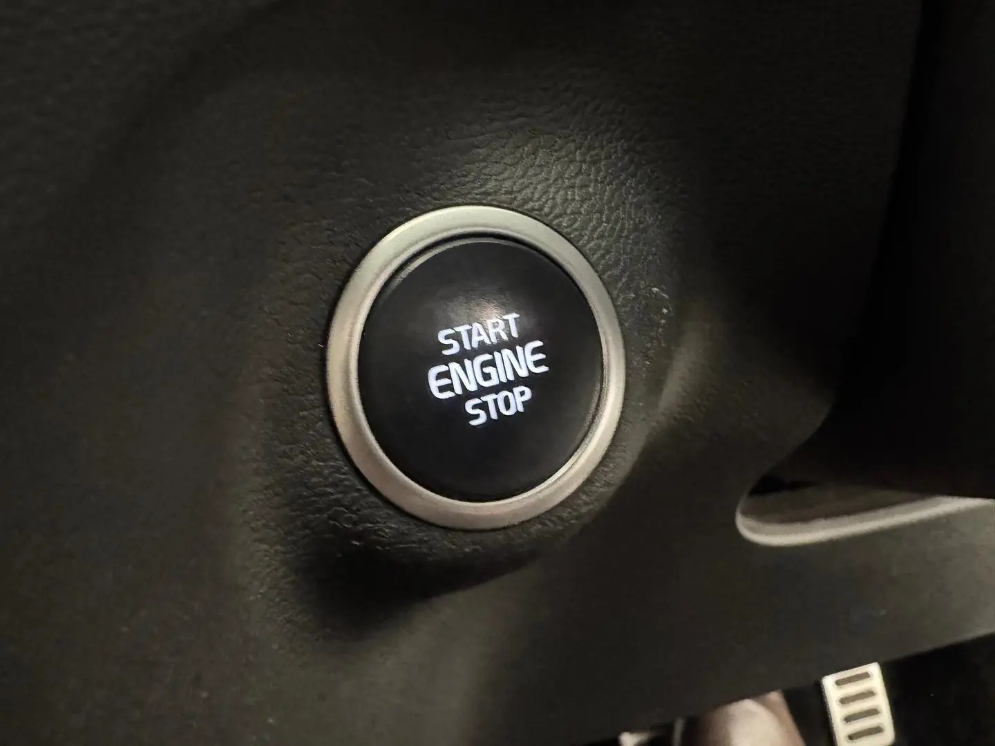 2020 Volvo XC40 Gallery Image 20