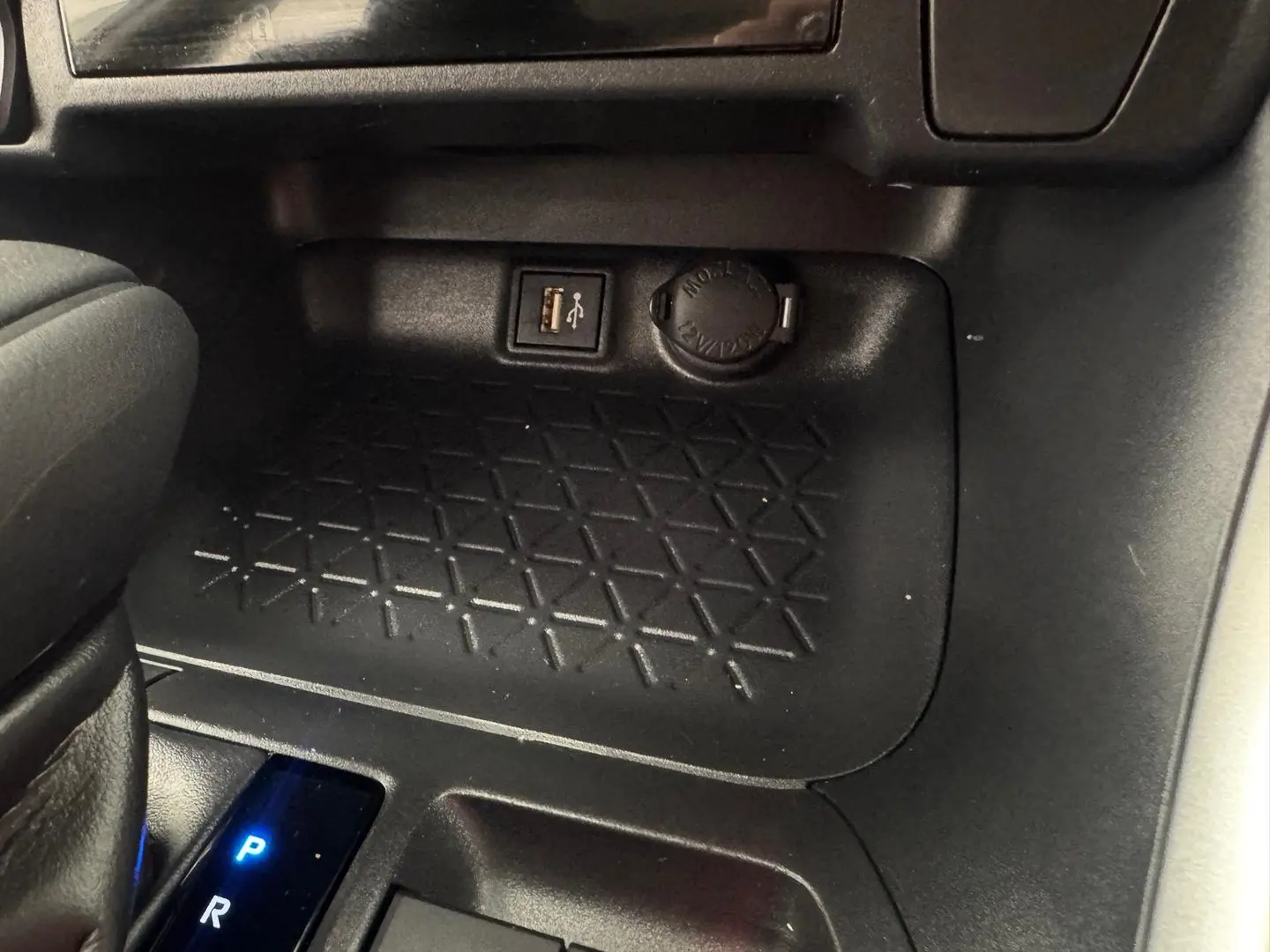 2024 Toyota RAV4 Gallery Image 24