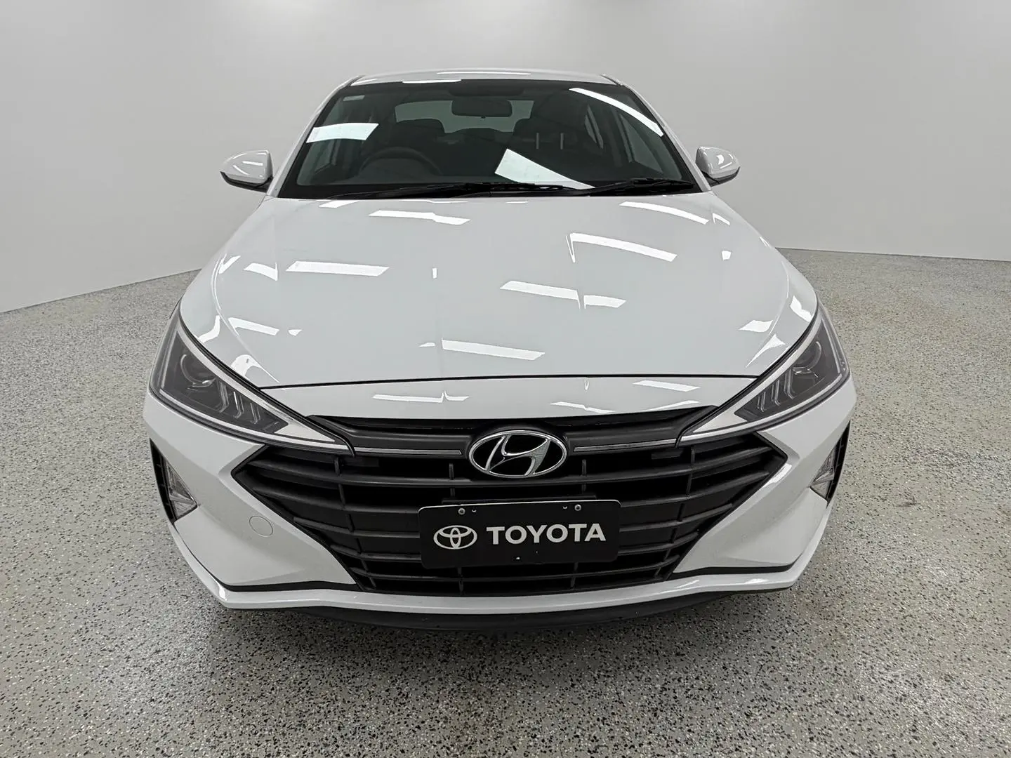 2019 Hyundai Elantra Gallery Image 37