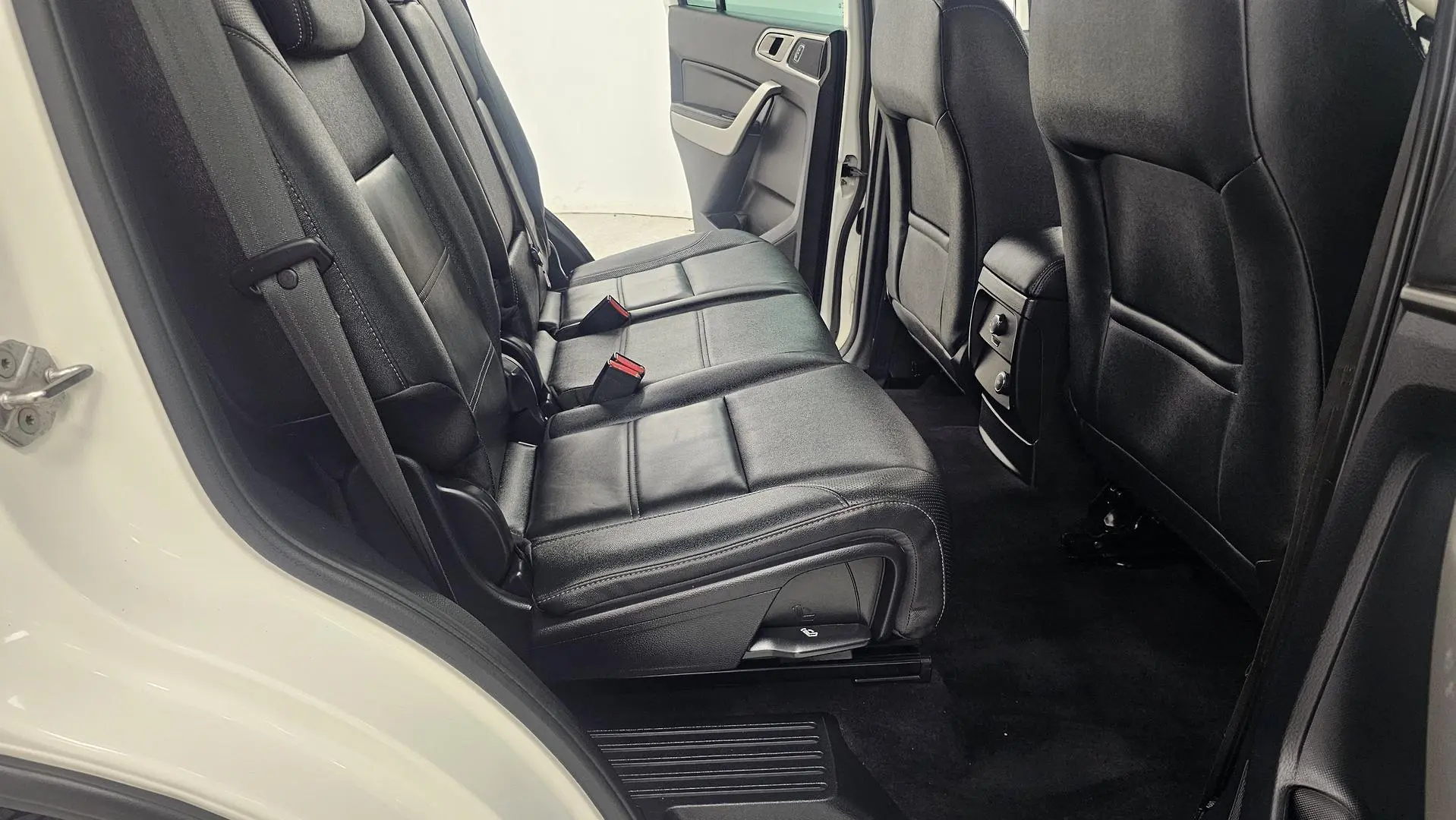 2022 Ford Everest Gallery Image 21