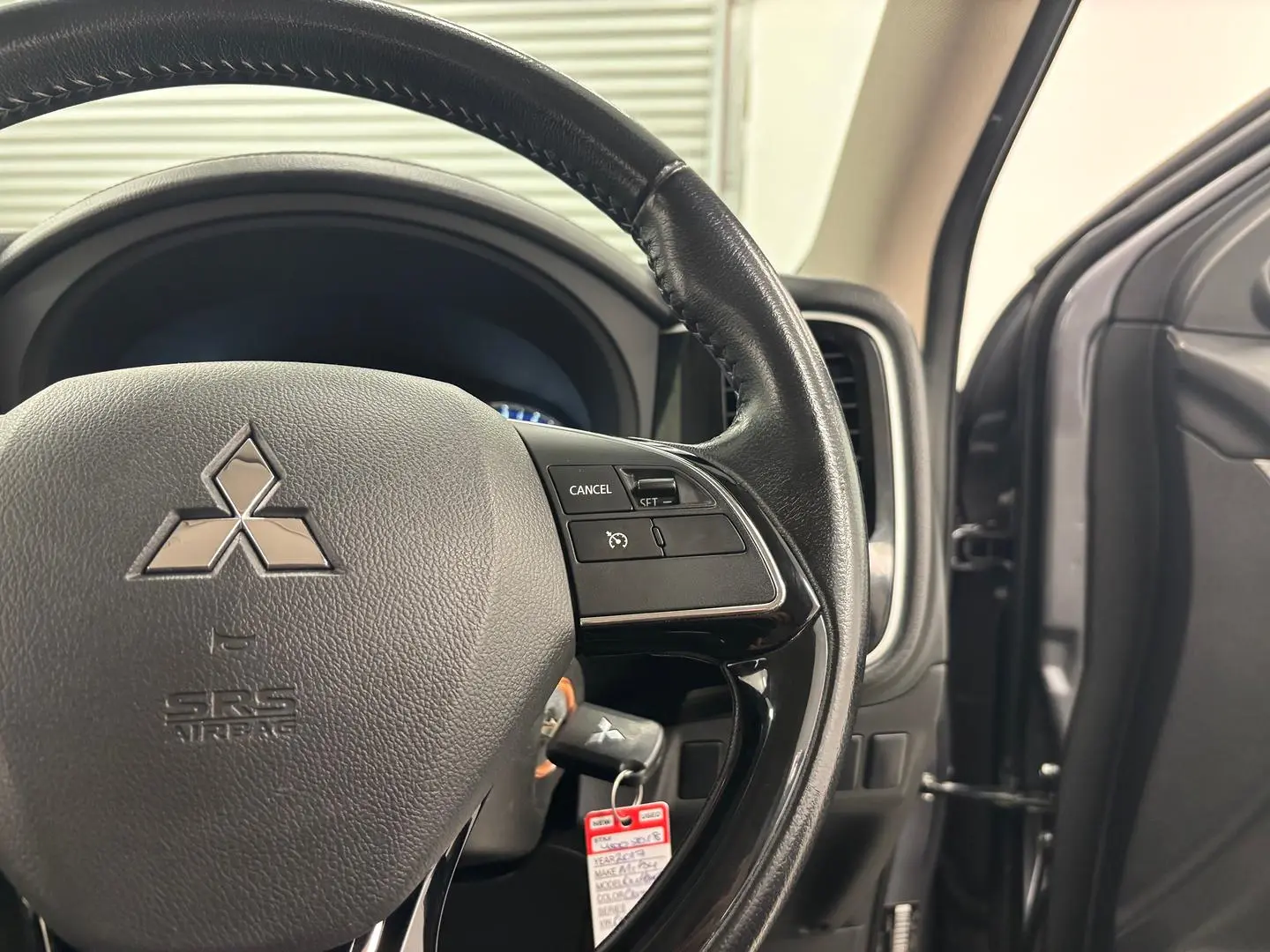 2017 Mitsubishi Outlander Gallery Image 26