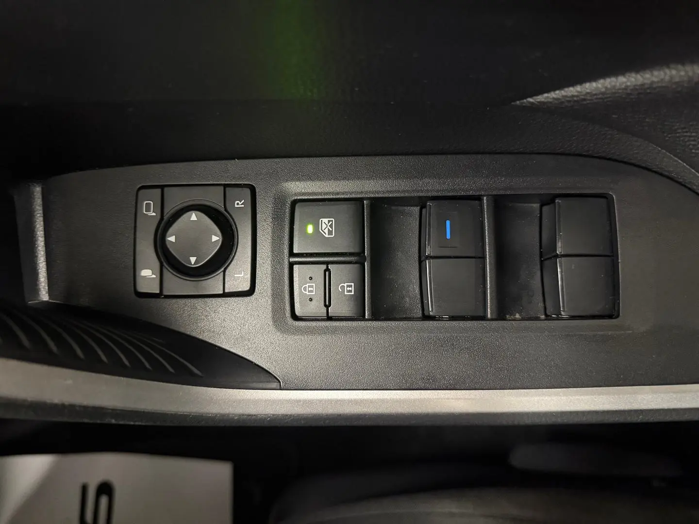 2022 Toyota RAV4 Gallery Image 30