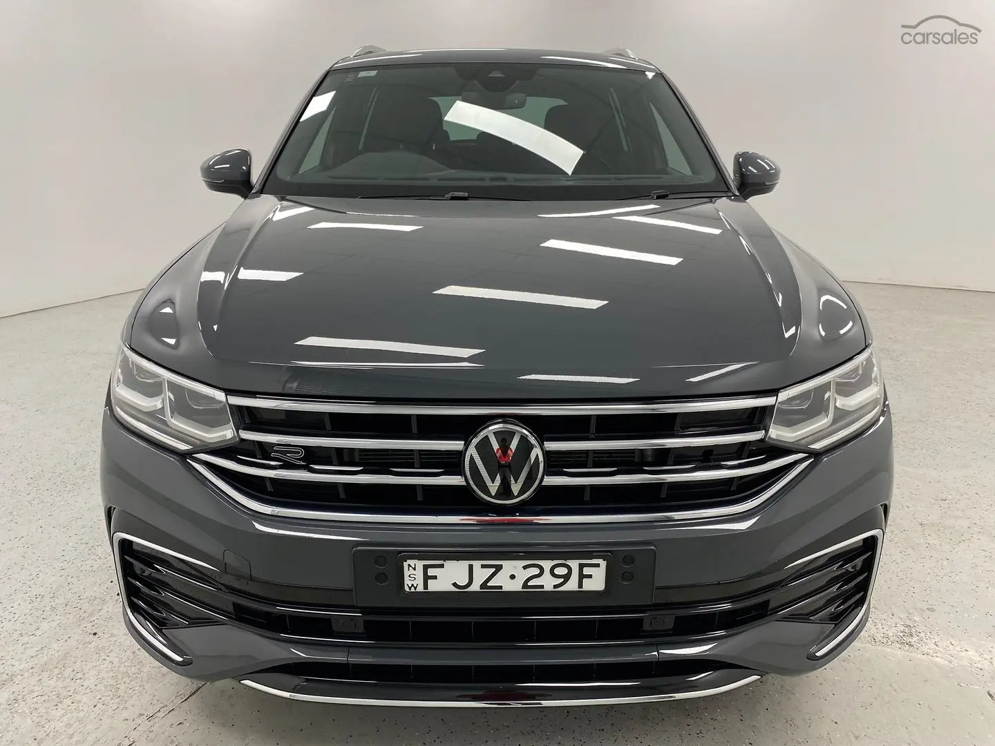 2023 Volkswagen Tiguan Image 32