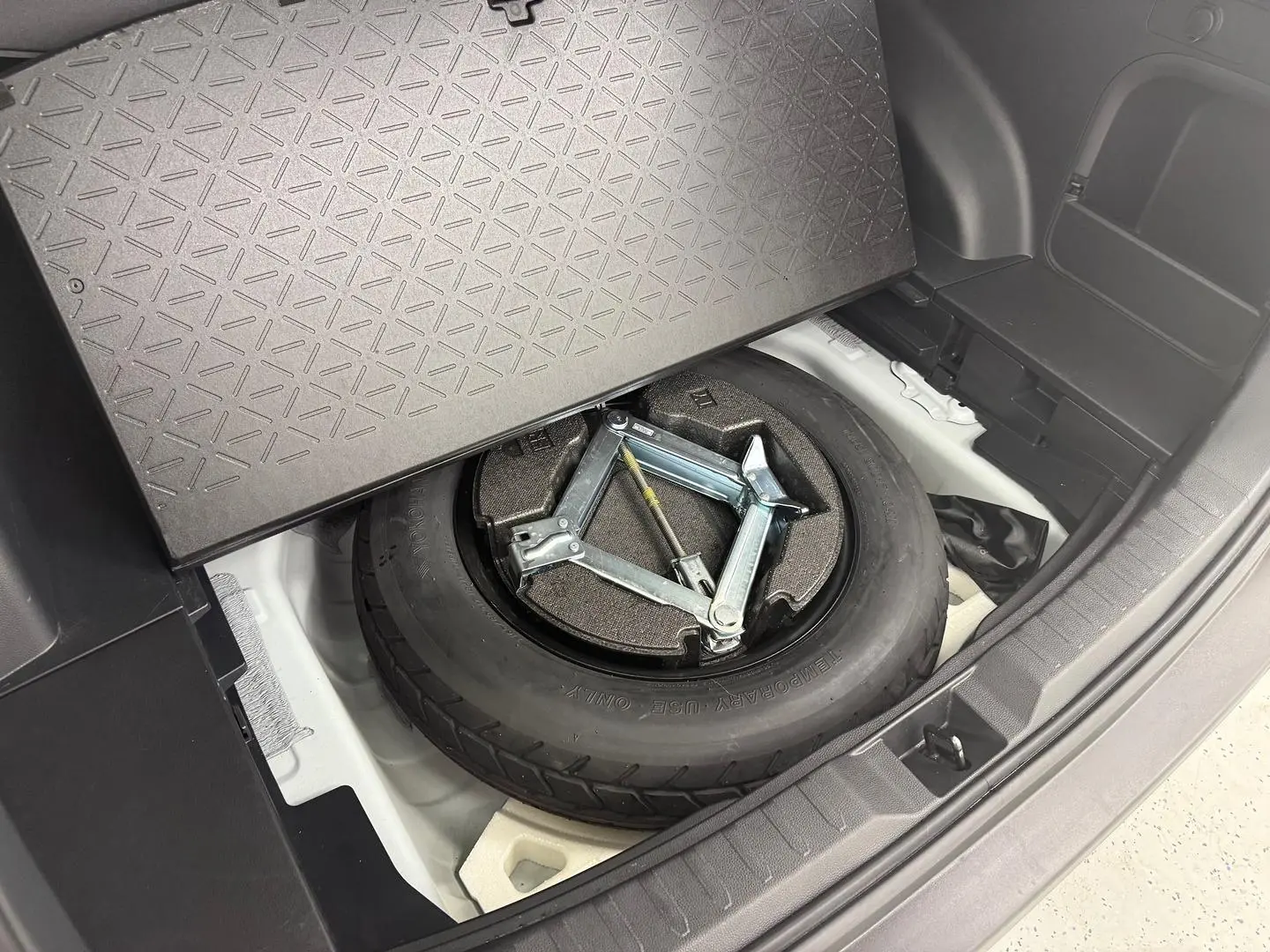 2022 Toyota RAV4 Gallery Image 15