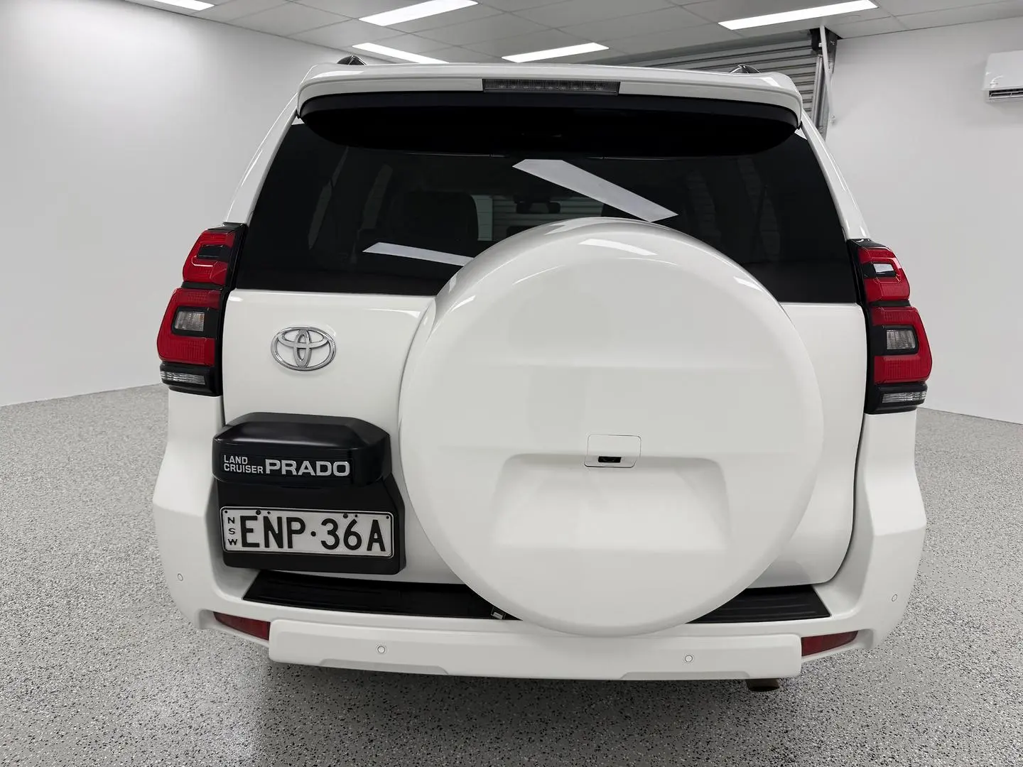 2021 Toyota Landcruiser Prado Gallery Image 4