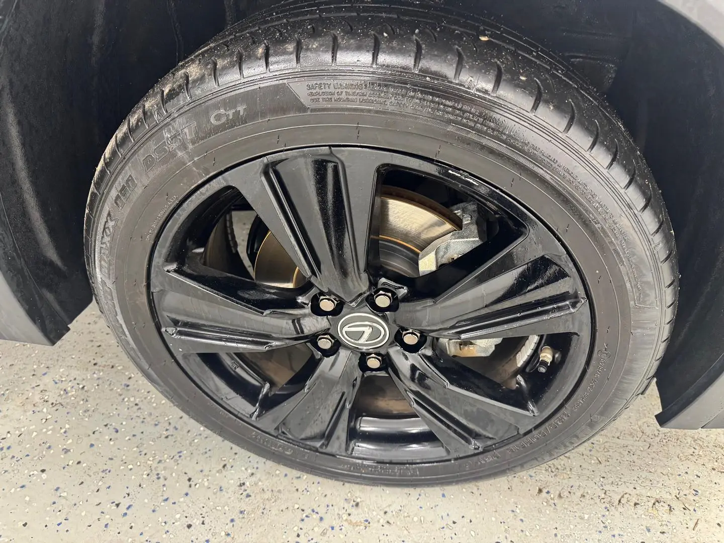 2021 Lexus UX Gallery Image 15