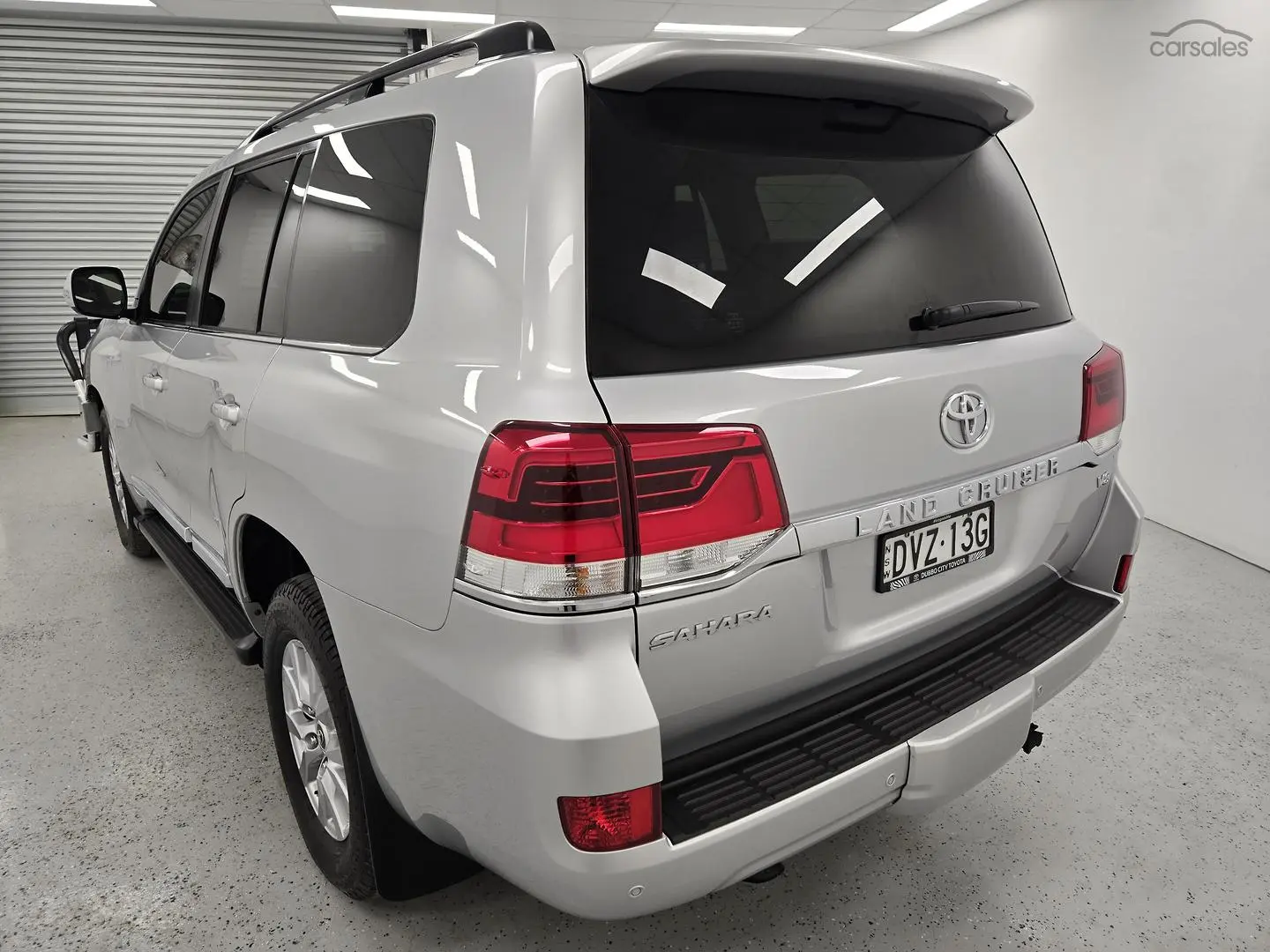 2018 Toyota Landcruiser Image 5