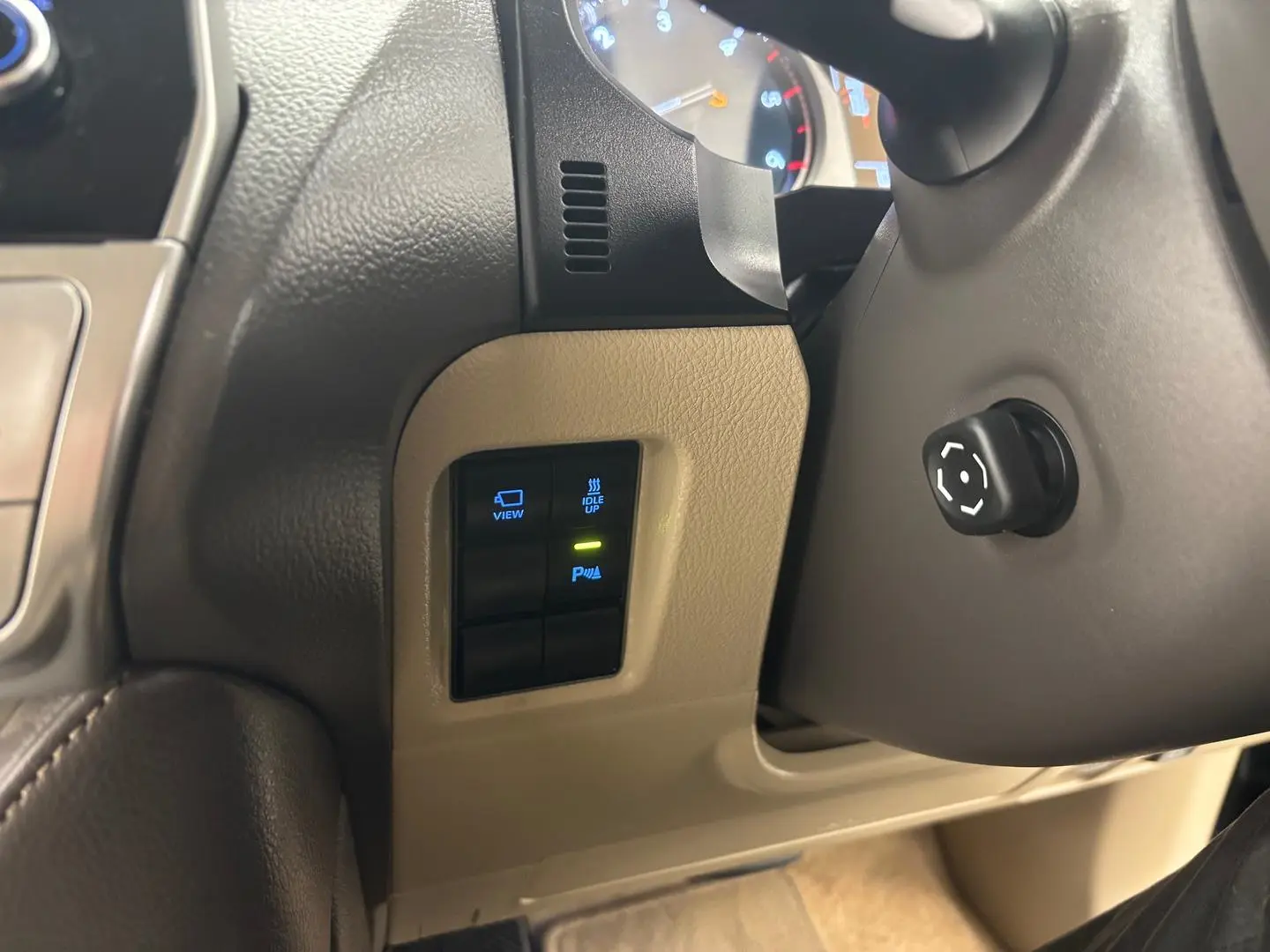 2023 Toyota Landcruiser Prado Gallery Image 31