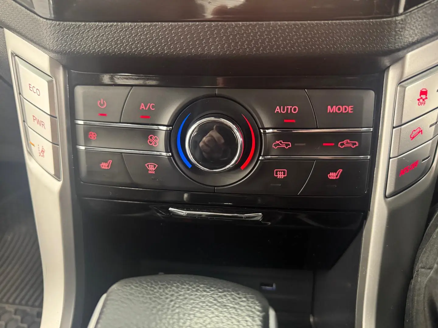 2021 LDV T60 Gallery Image 23