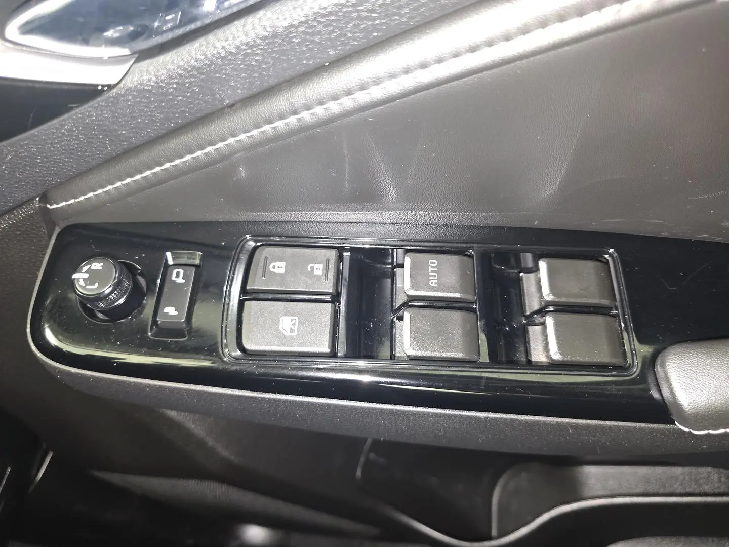 2023 Isuzu MU-X Gallery Image 26