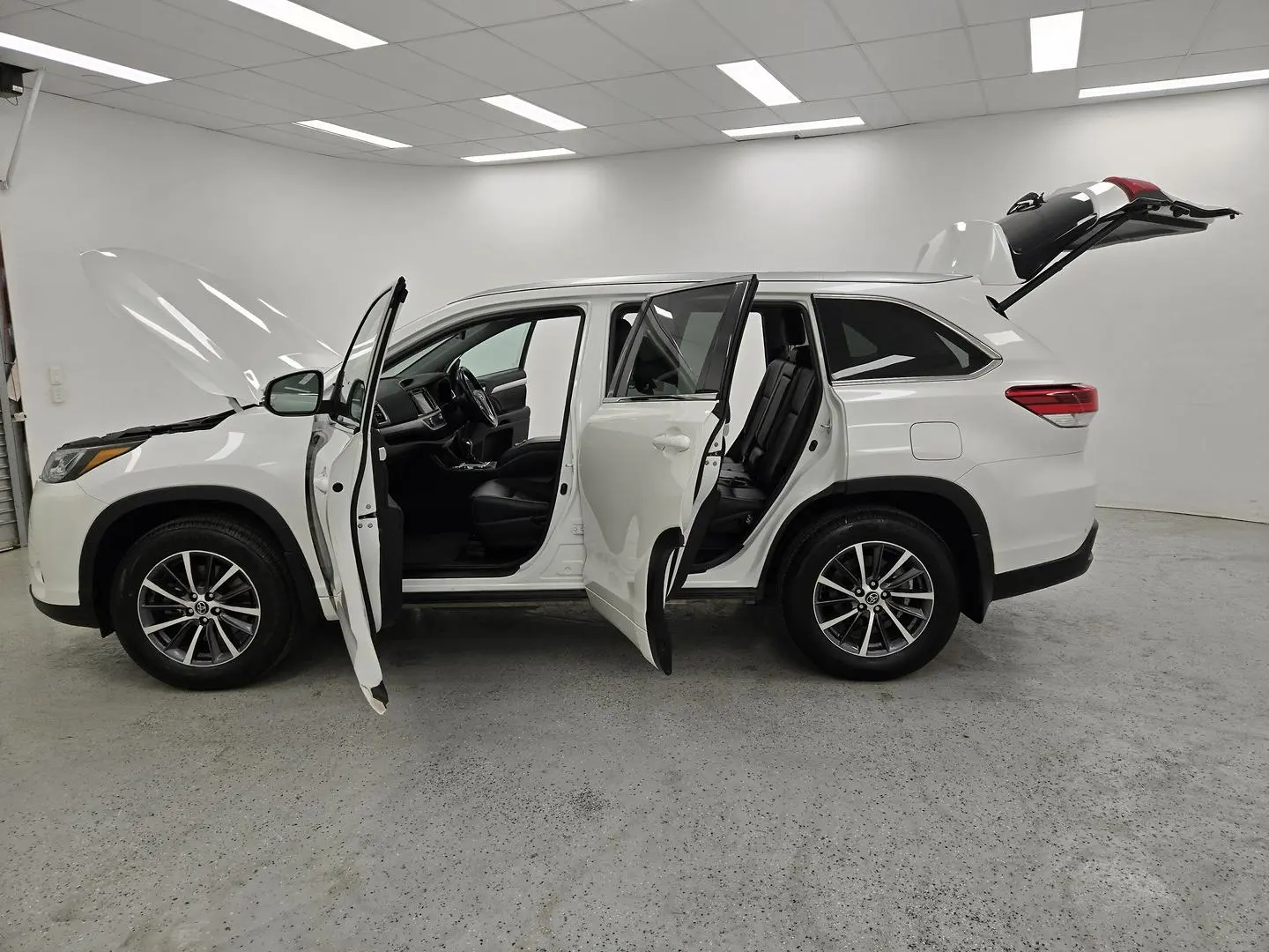 2019 Toyota Kluger Gallery Image 13