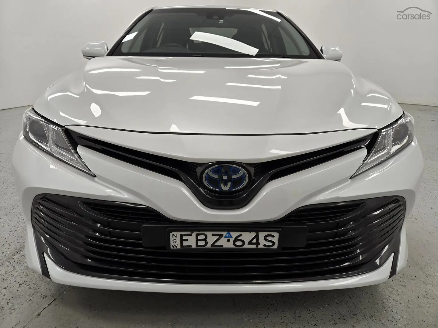 2019 Toyota Camry Image 32