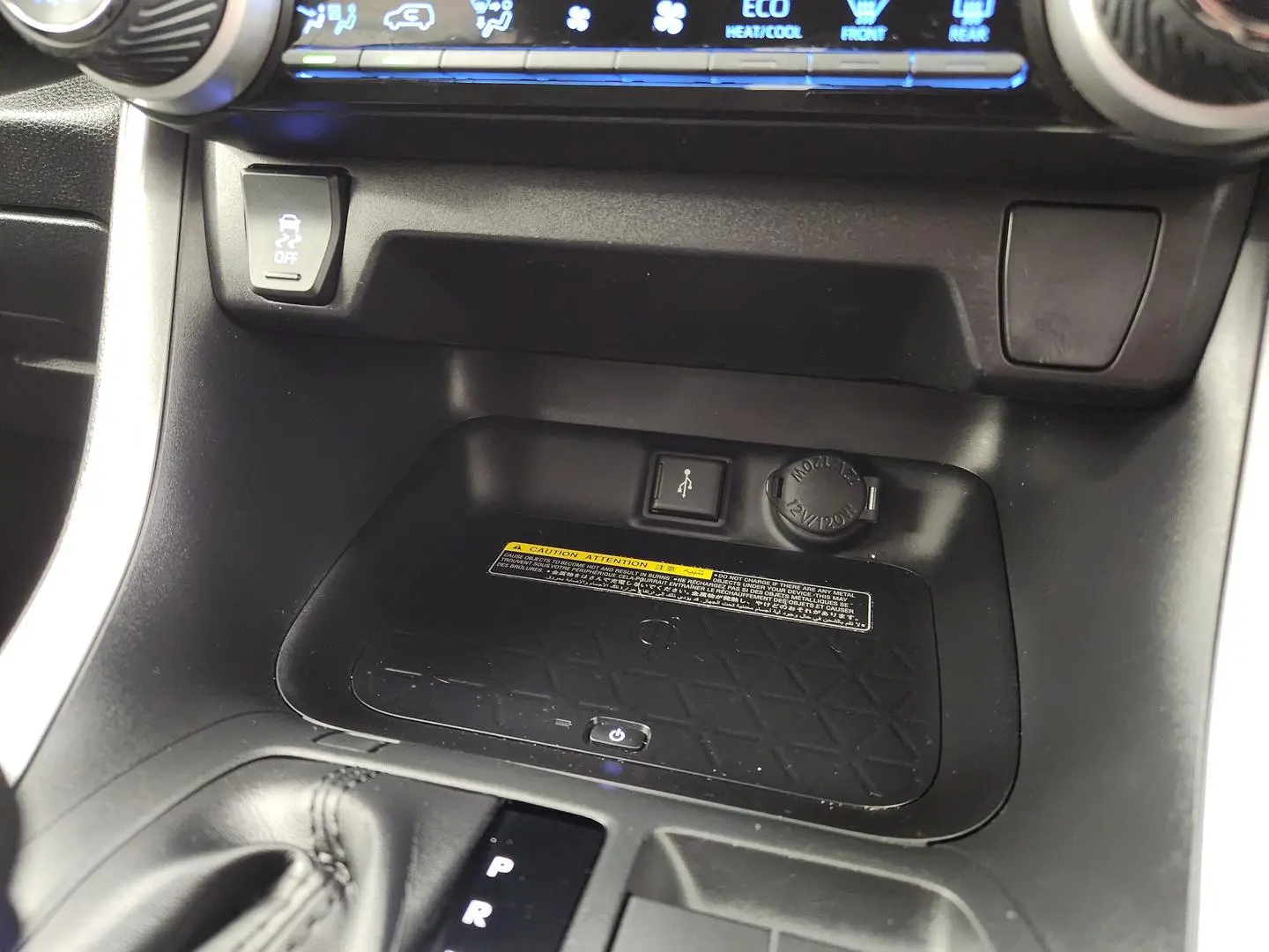 2020 Toyota RAV4 Gallery Image 30