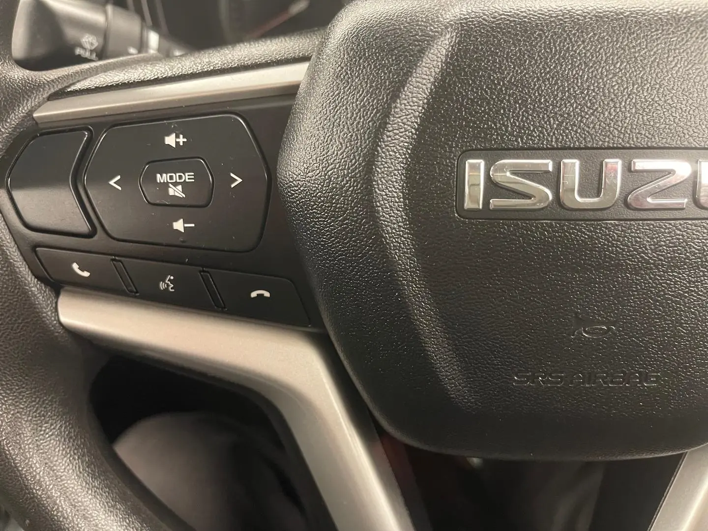 2021 Isuzu D-Max Gallery Image 24