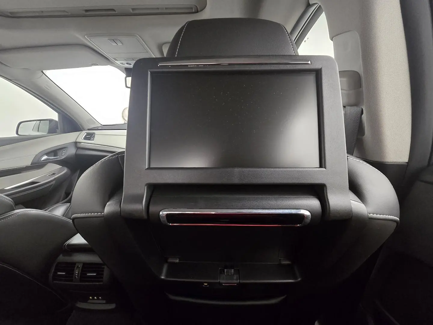 2016 Holden Caprice Gallery Image 32