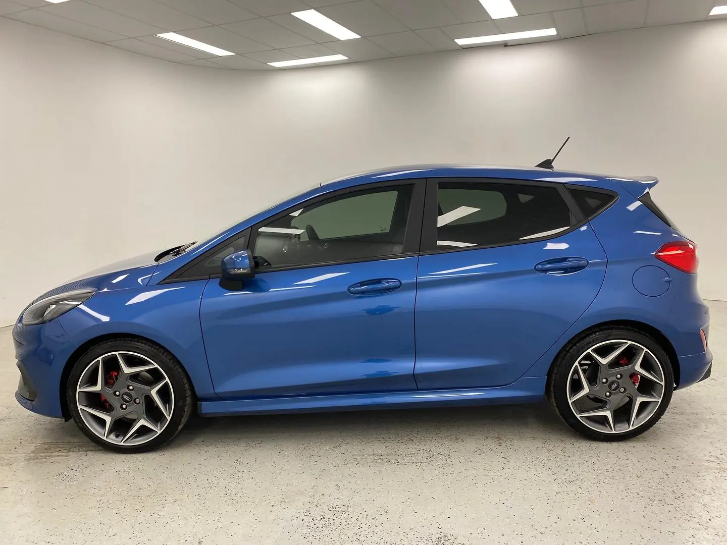 2021 Ford Fiesta Gallery Image 6