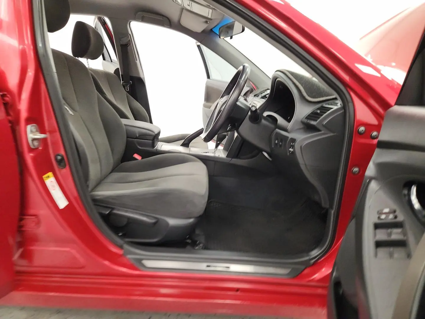 2011 Toyota Camry Gallery Image 22