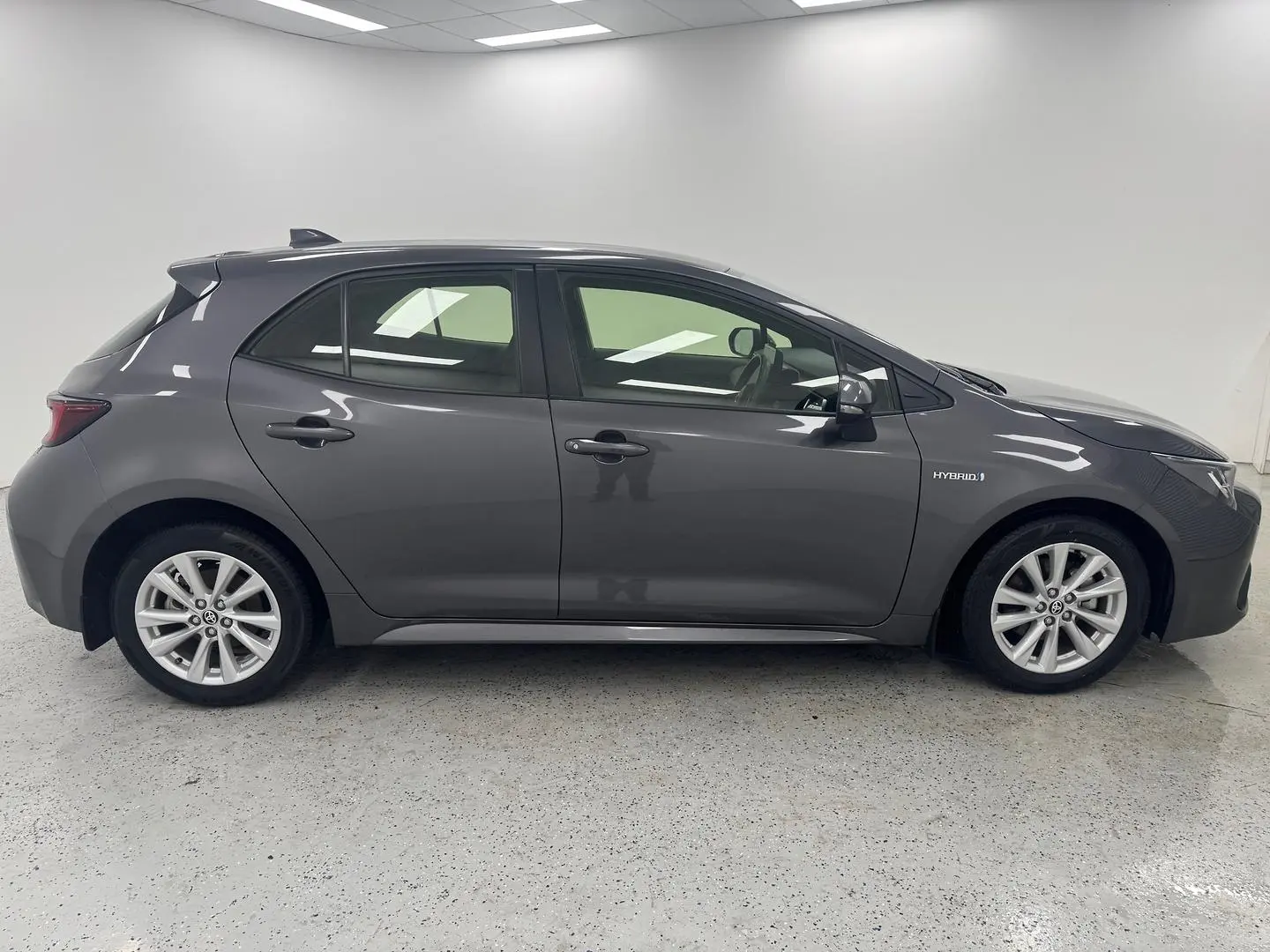 2023 Toyota Corolla Gallery Image 2