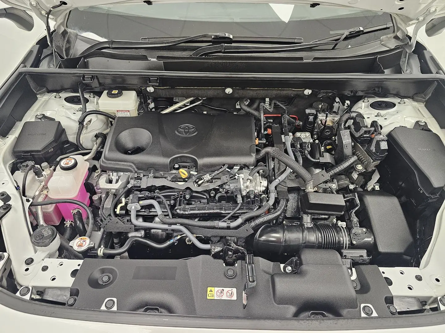 2022 Toyota RAV4 Gallery Image 27