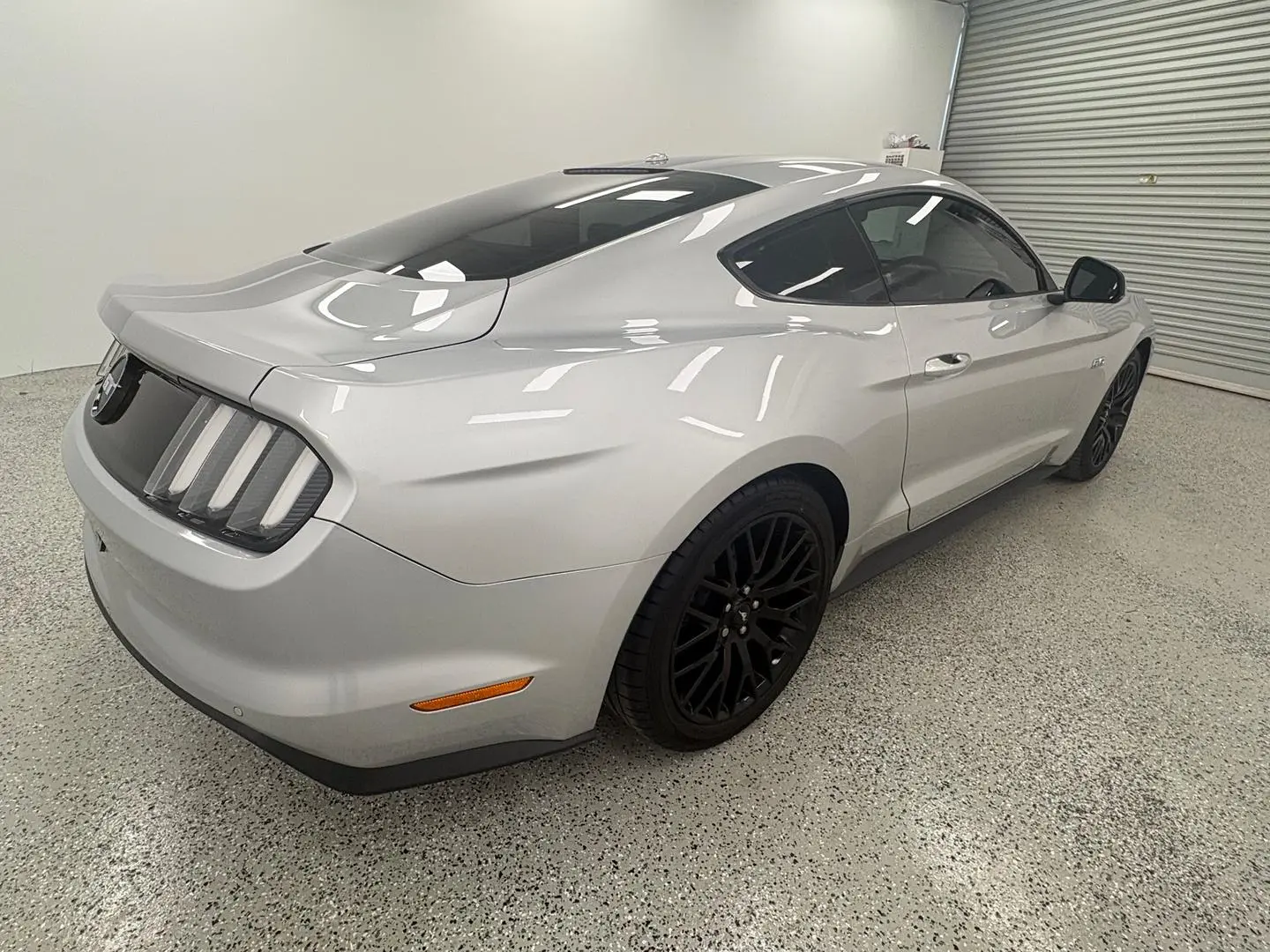 2017 Ford Mustang Gallery Image 4