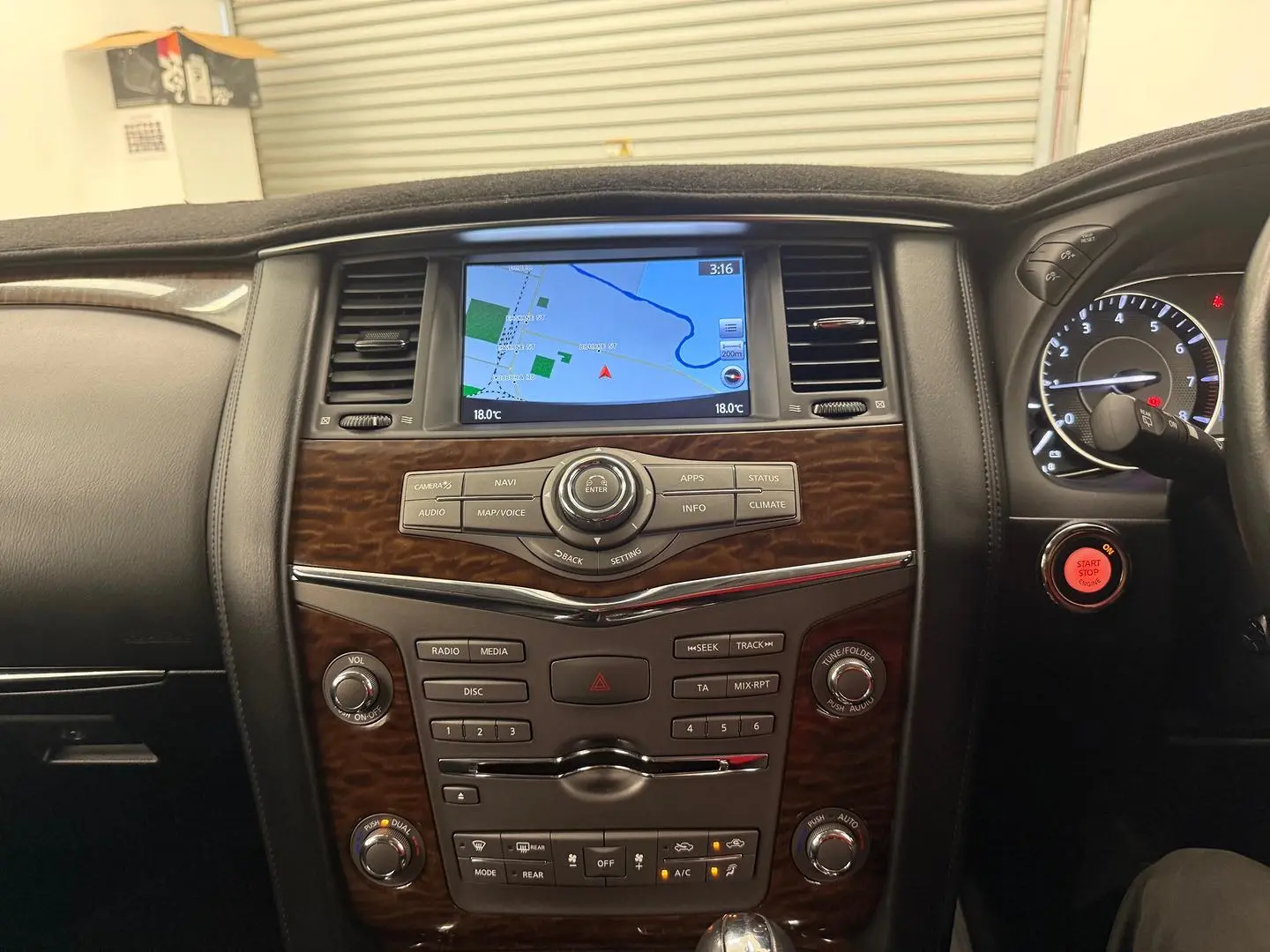 2020 Nissan Patrol Gallery Image 37