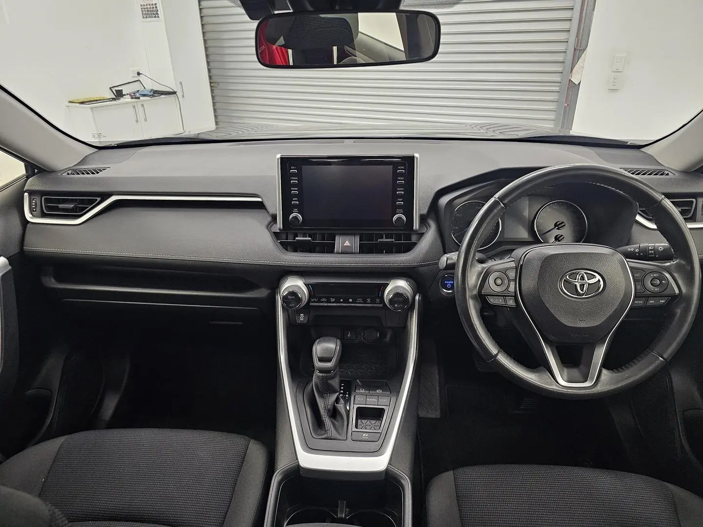 2022 Toyota RAV4 Gallery Image 28