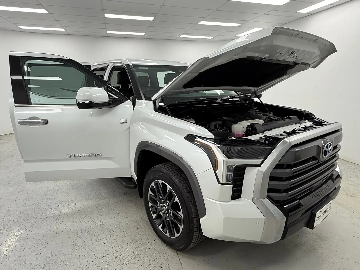 2024 Toyota Tundra Gallery Image 19