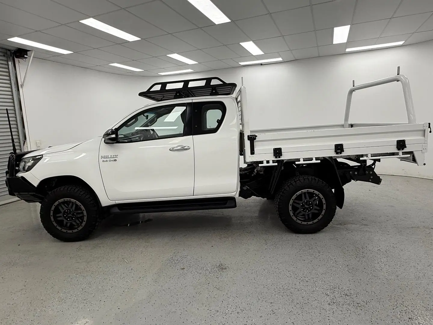 2016 Toyota Hilux Gallery Image 6