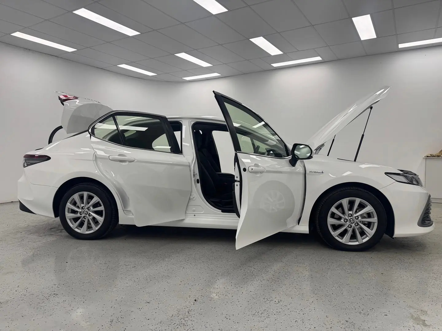 2023 Toyota Camry Gallery Image 8