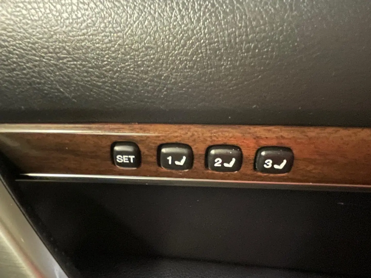 2020 Toyota Landcruiser Gallery Image 32