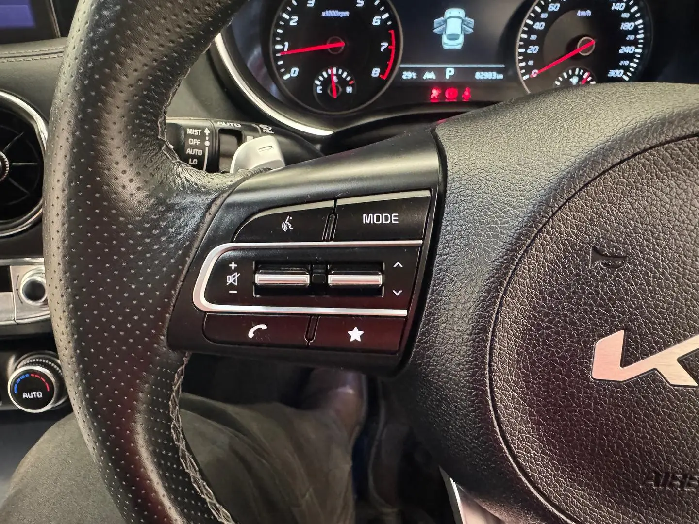 2022 Kia Stinger Gallery Image 18