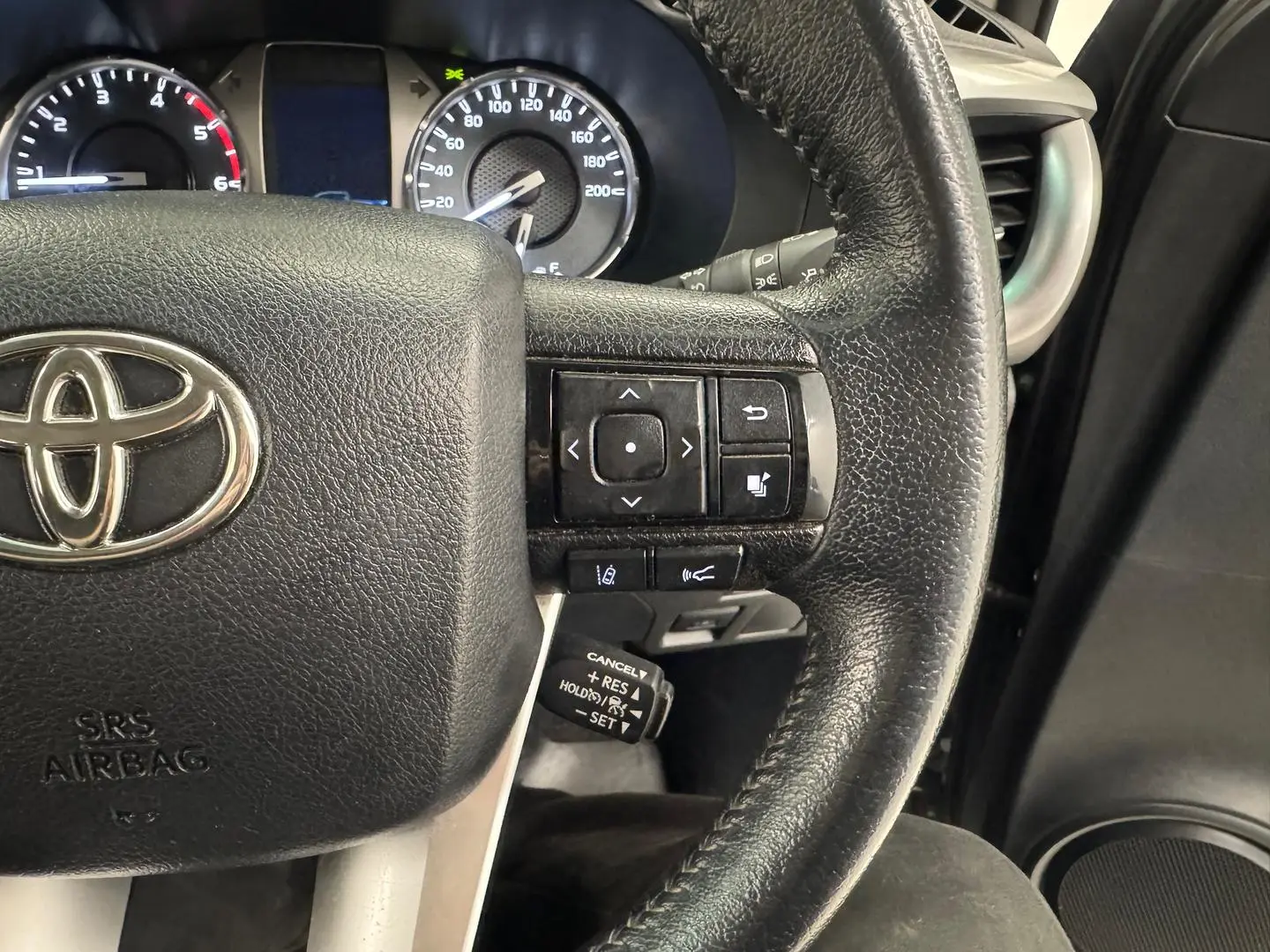 2020 Toyota Hilux Gallery Image 21