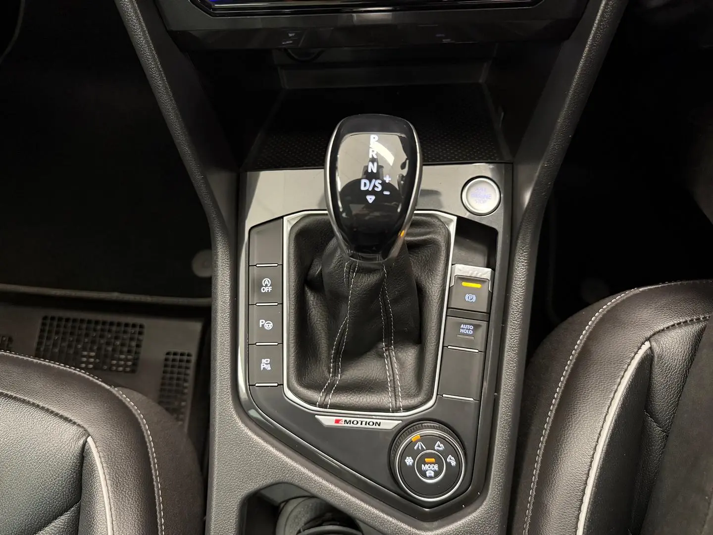 2021 Volkswagen Tiguan Gallery Image 36