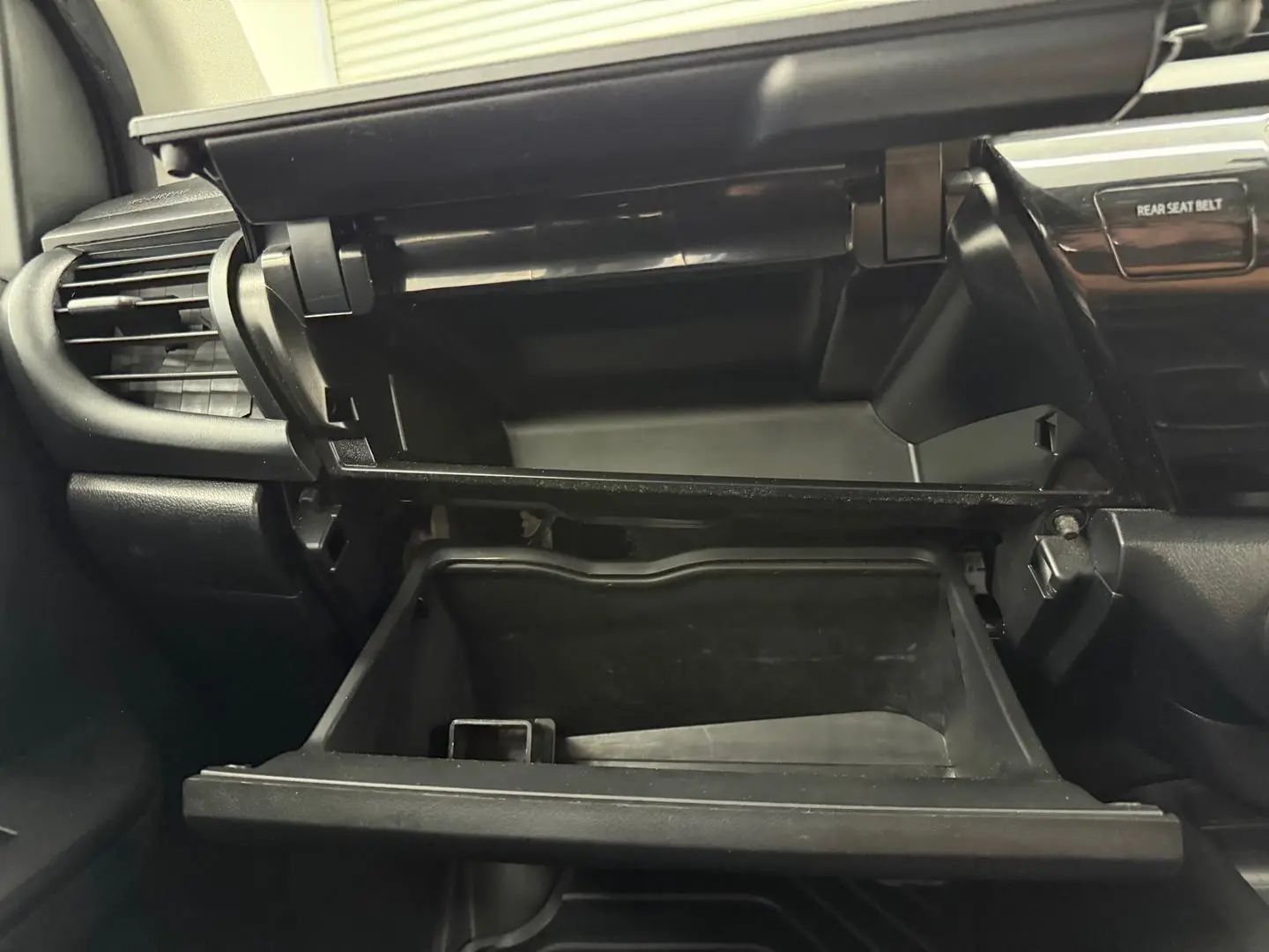 2018 Toyota Hilux Gallery Image 35