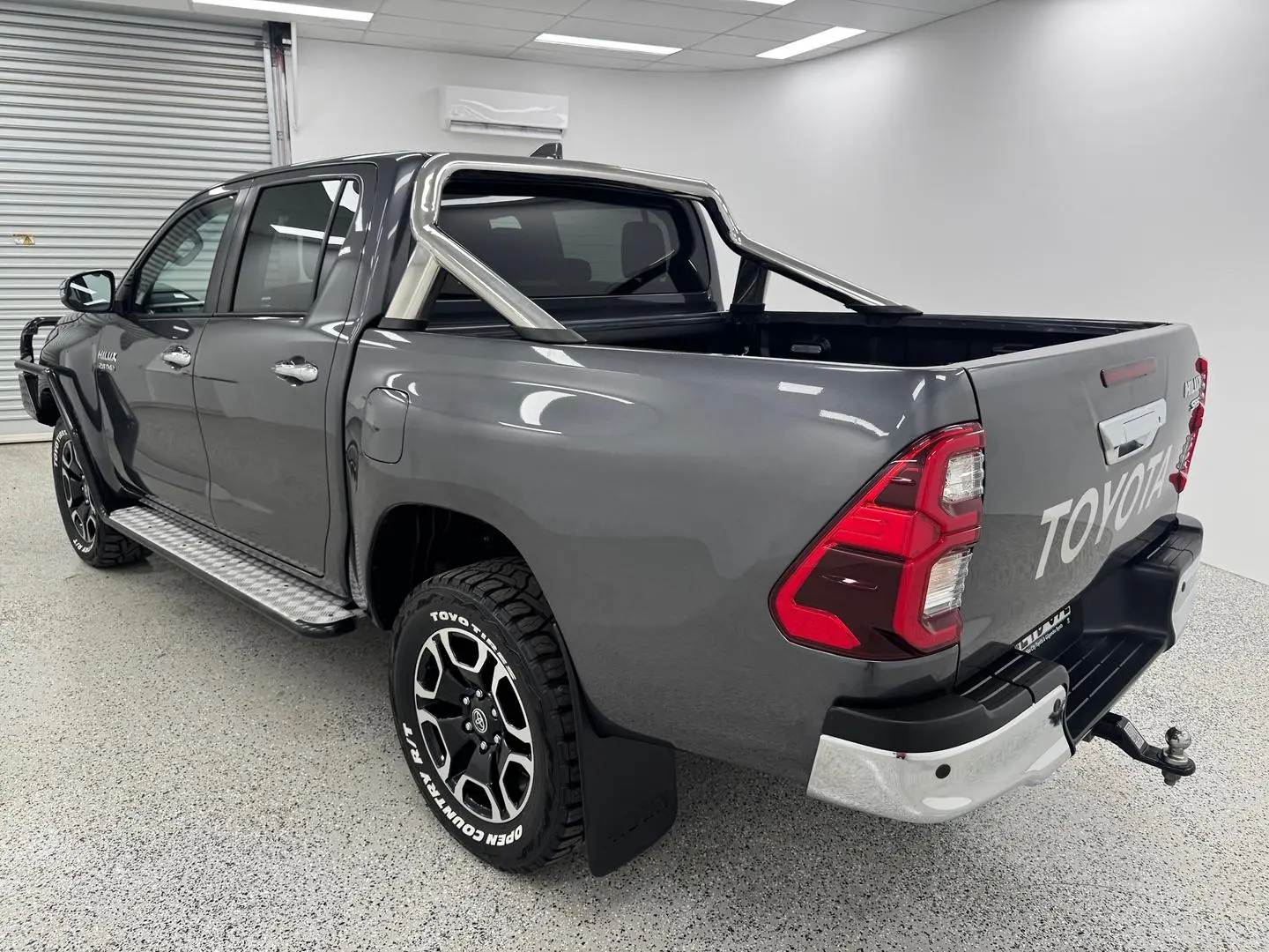 2022 Toyota Hilux Gallery Image 4