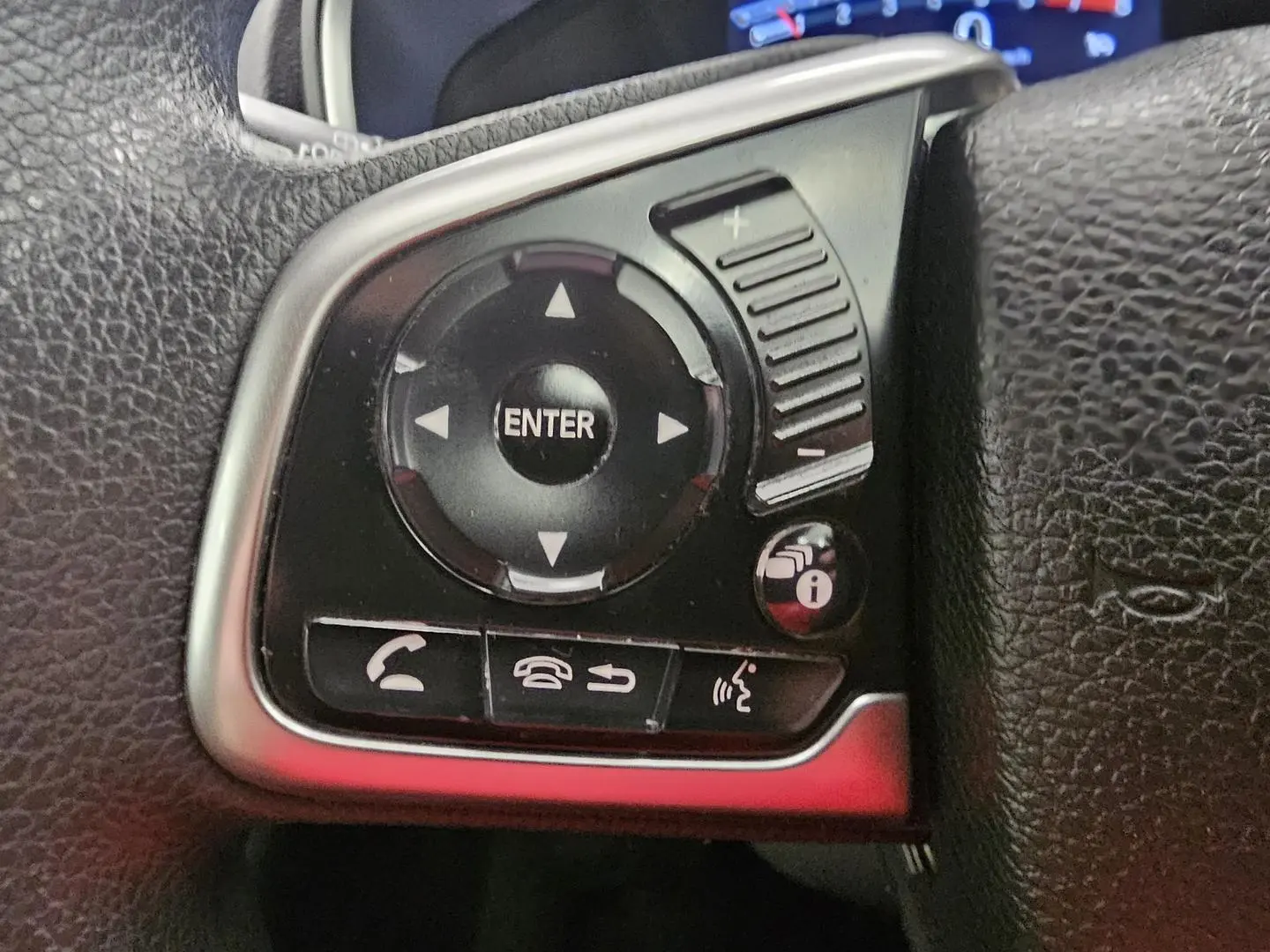 2018 Honda CR-V Gallery Image 32