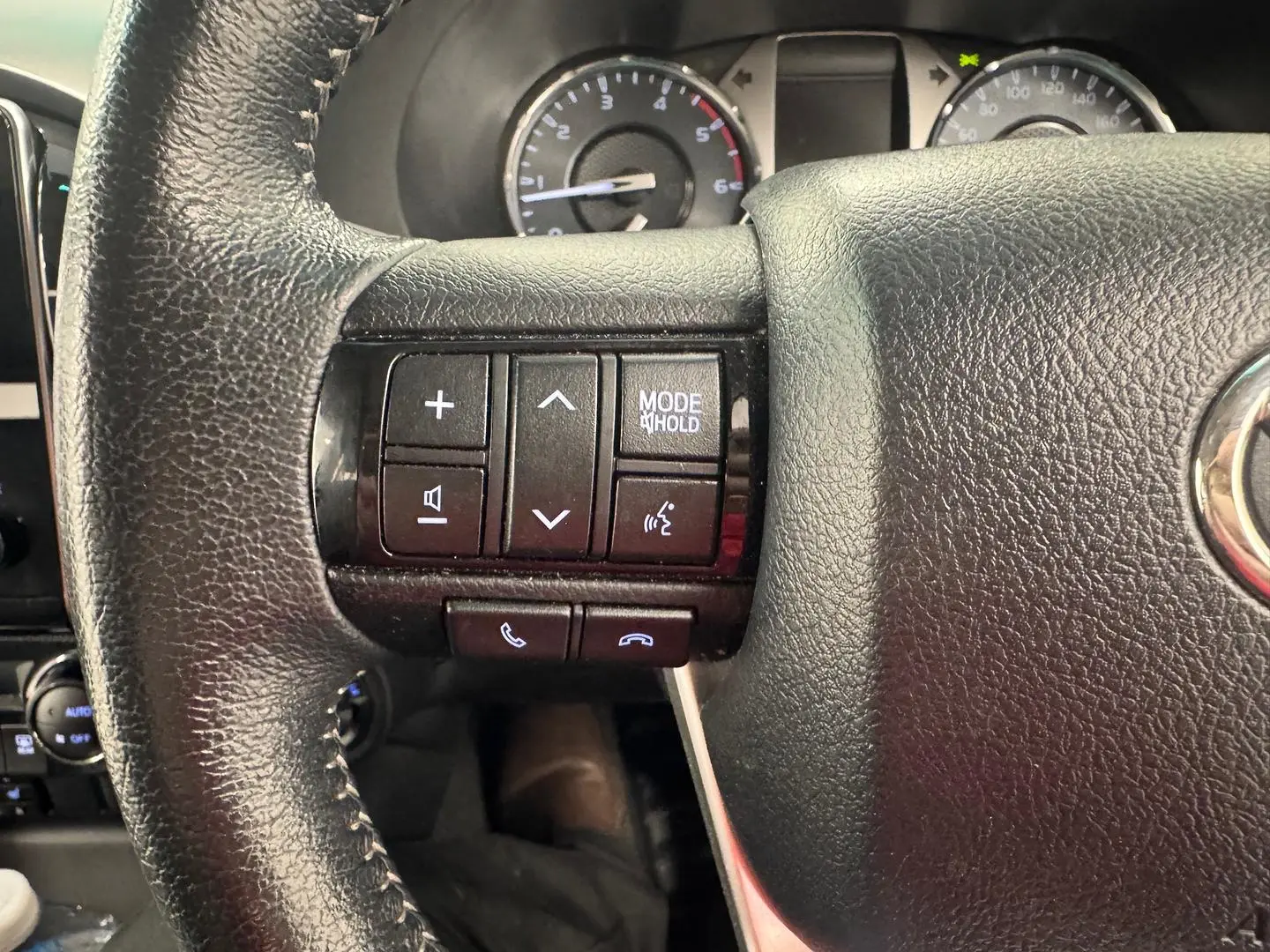 2023 Toyota Hilux Gallery Image 18