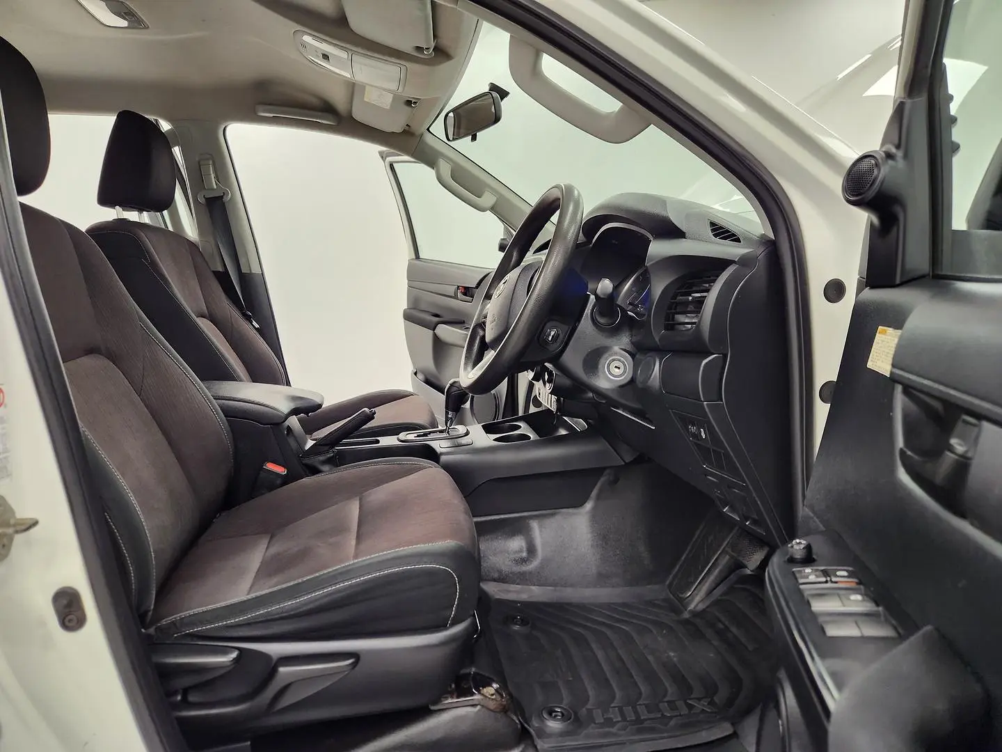 2018 Toyota Hilux Gallery Image 21