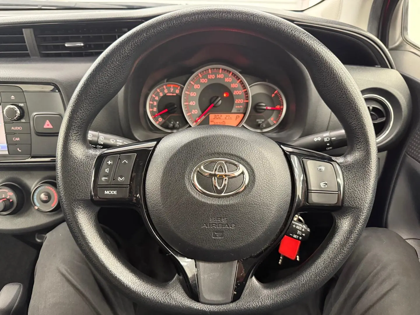 2017 Toyota Yaris Gallery Image 24