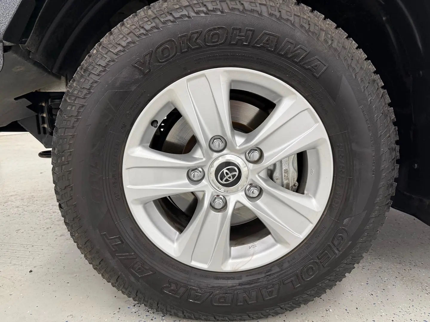 2021 Toyota Landcruiser Gallery Image 9