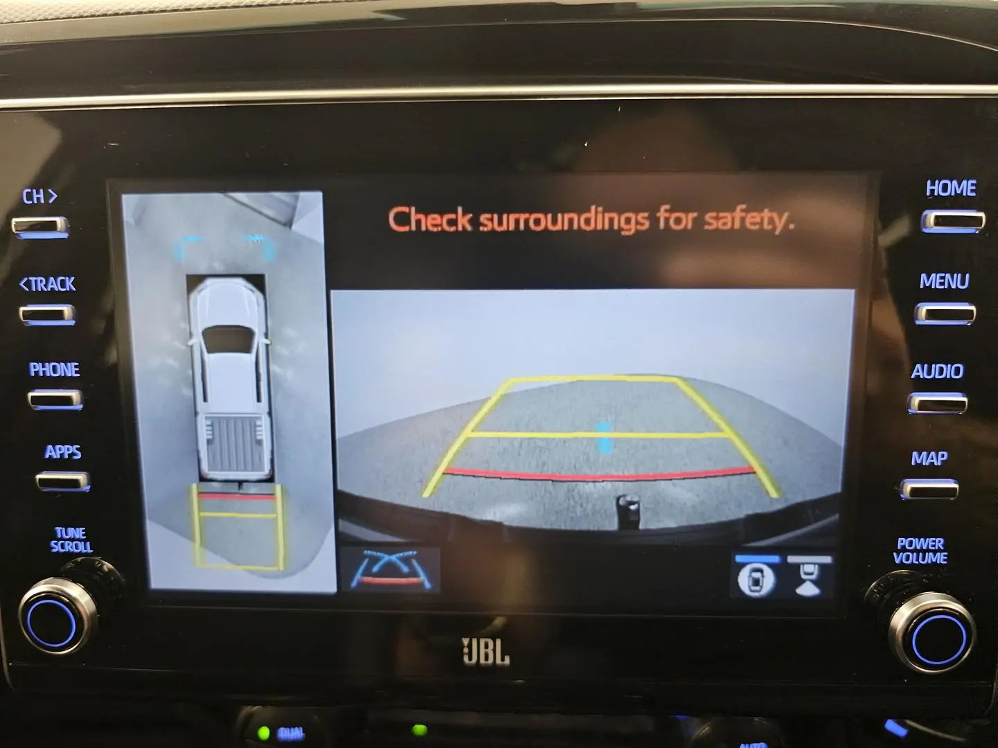 2025 Toyota Hilux Gallery Image 30